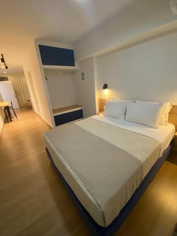 properties-LIVINGAPAR-0.jpg