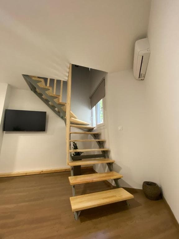 properties-LIVINGAPAR-1.jpg