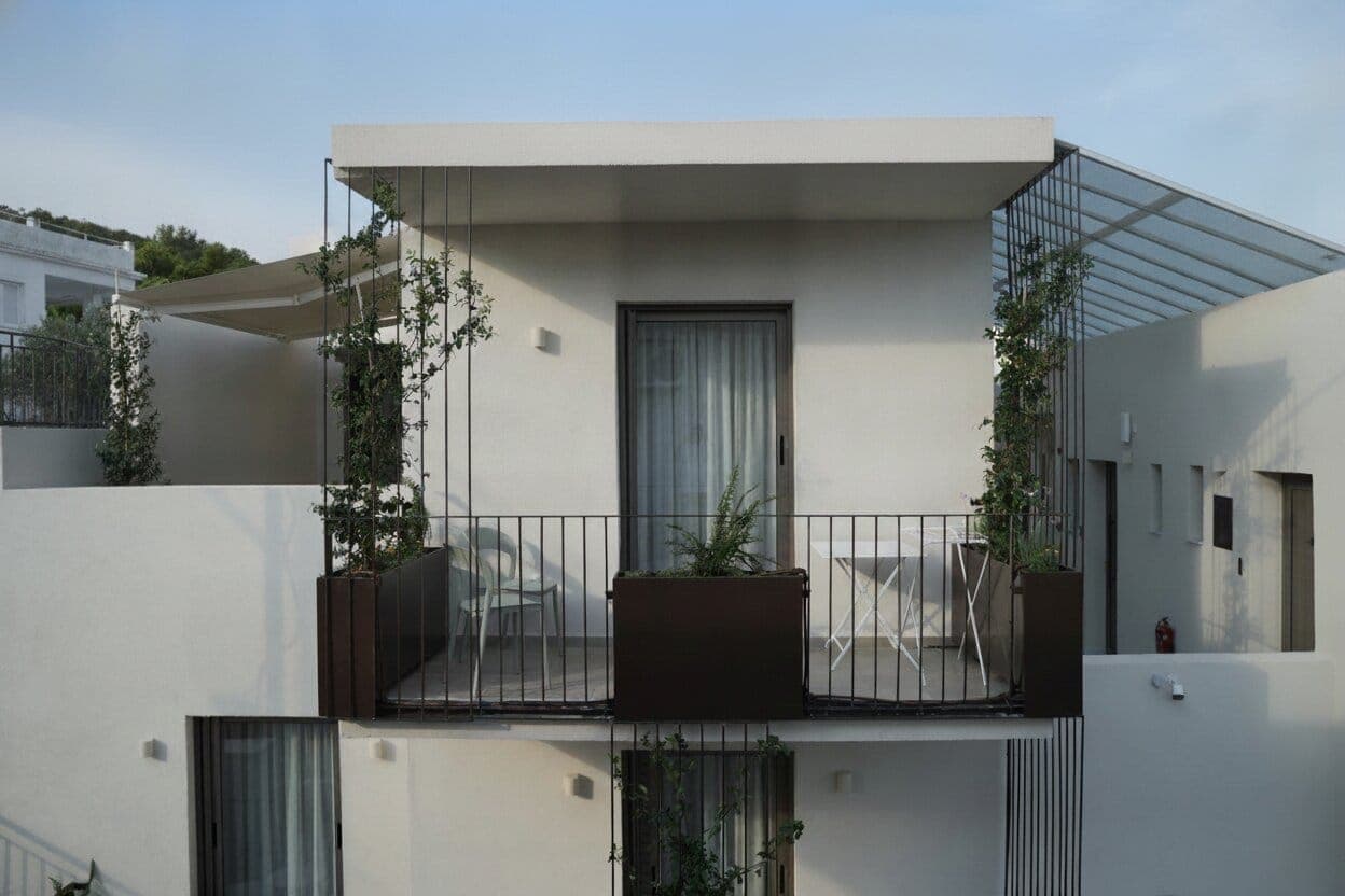 properties-LIVINGYARD-1.jpg