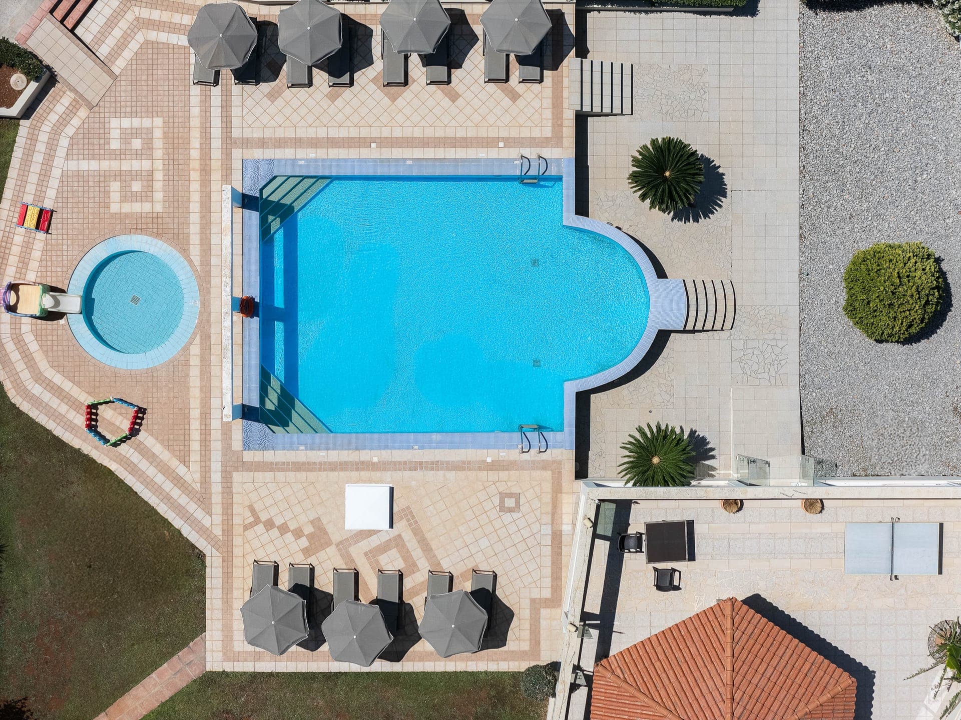 properties-LOFOSAPART-1.jpg
