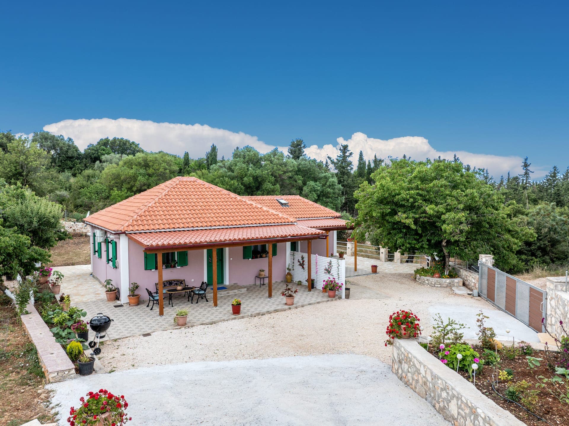 properties-LORIAPTFSK-0.jpg