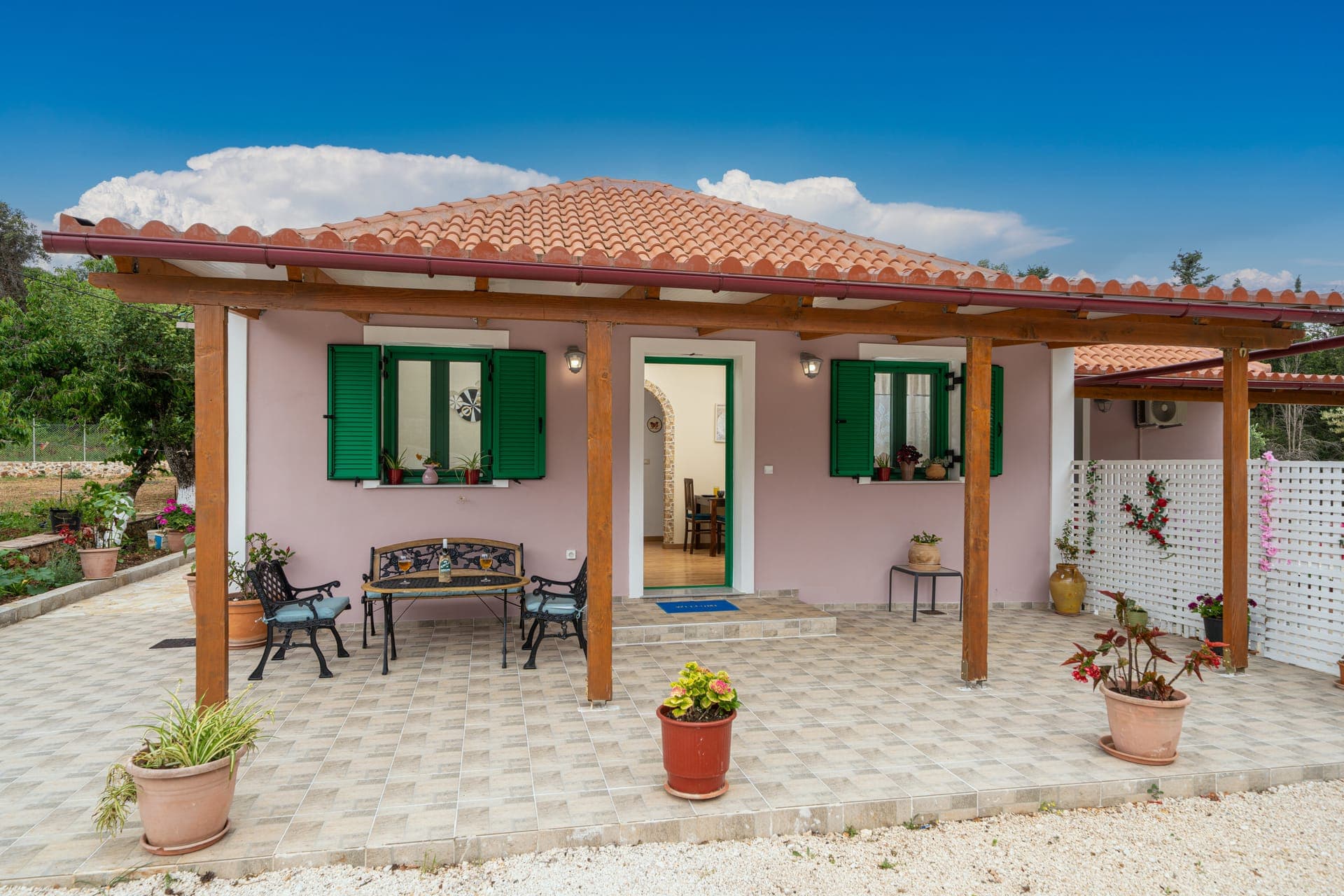 properties-LORIAPTFSK-1.jpg
