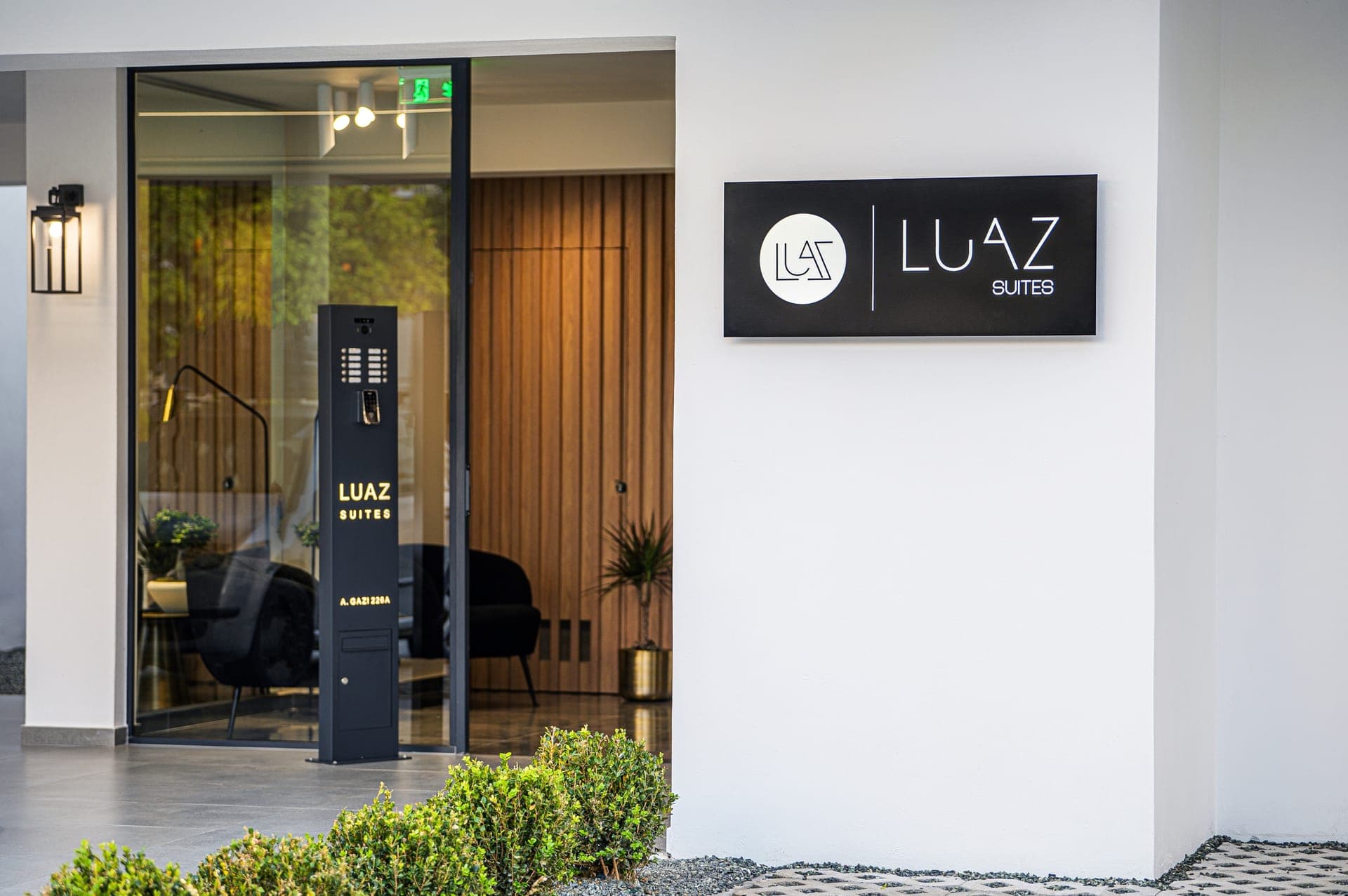 properties-LUAZSUITES-2.jpg