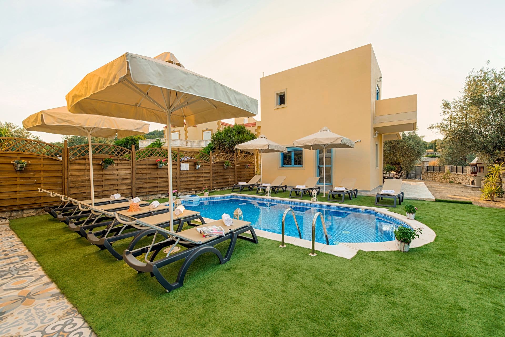 properties-LUXRETVILL-0.jpg