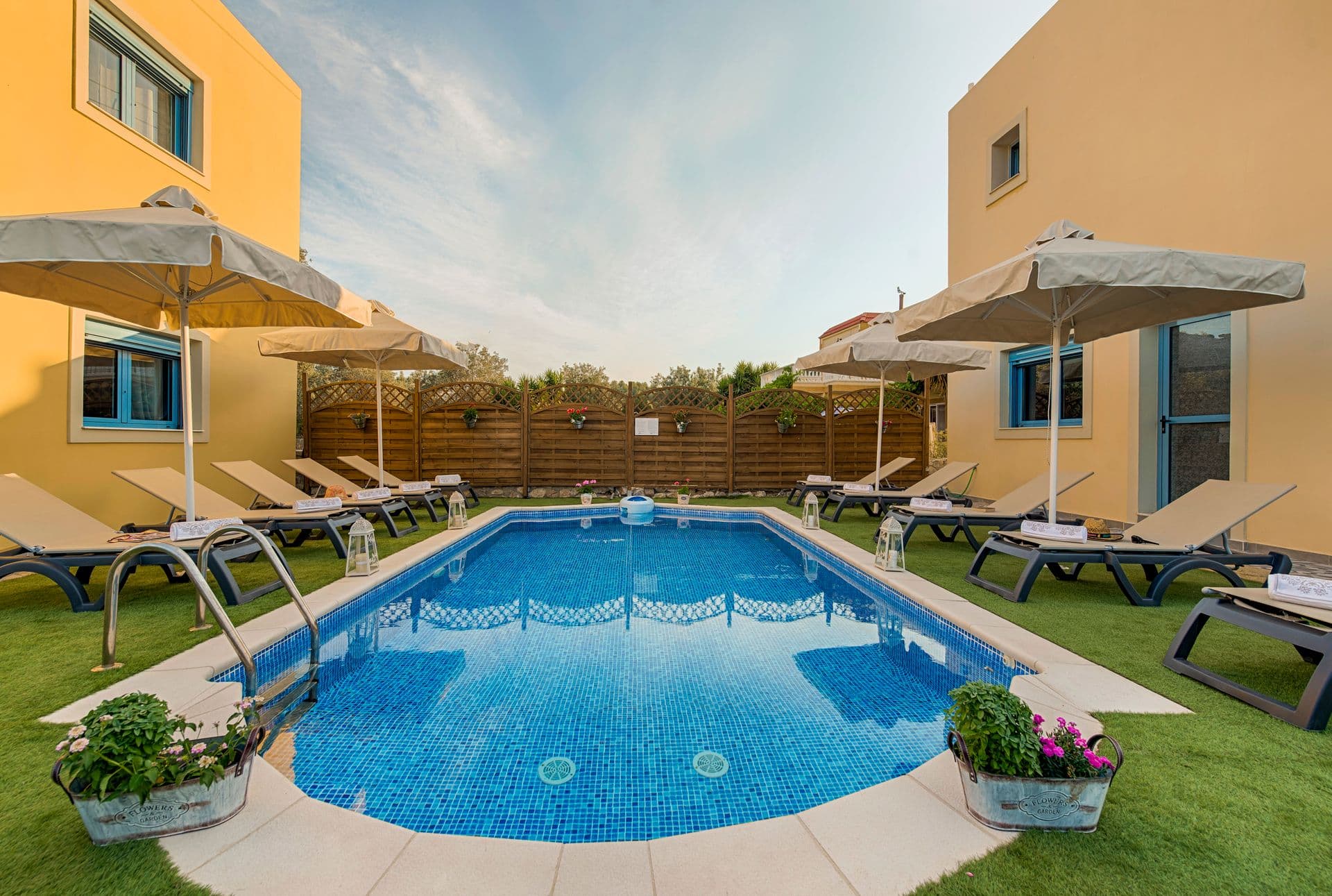 properties-LUXRETVILL-1.jpg