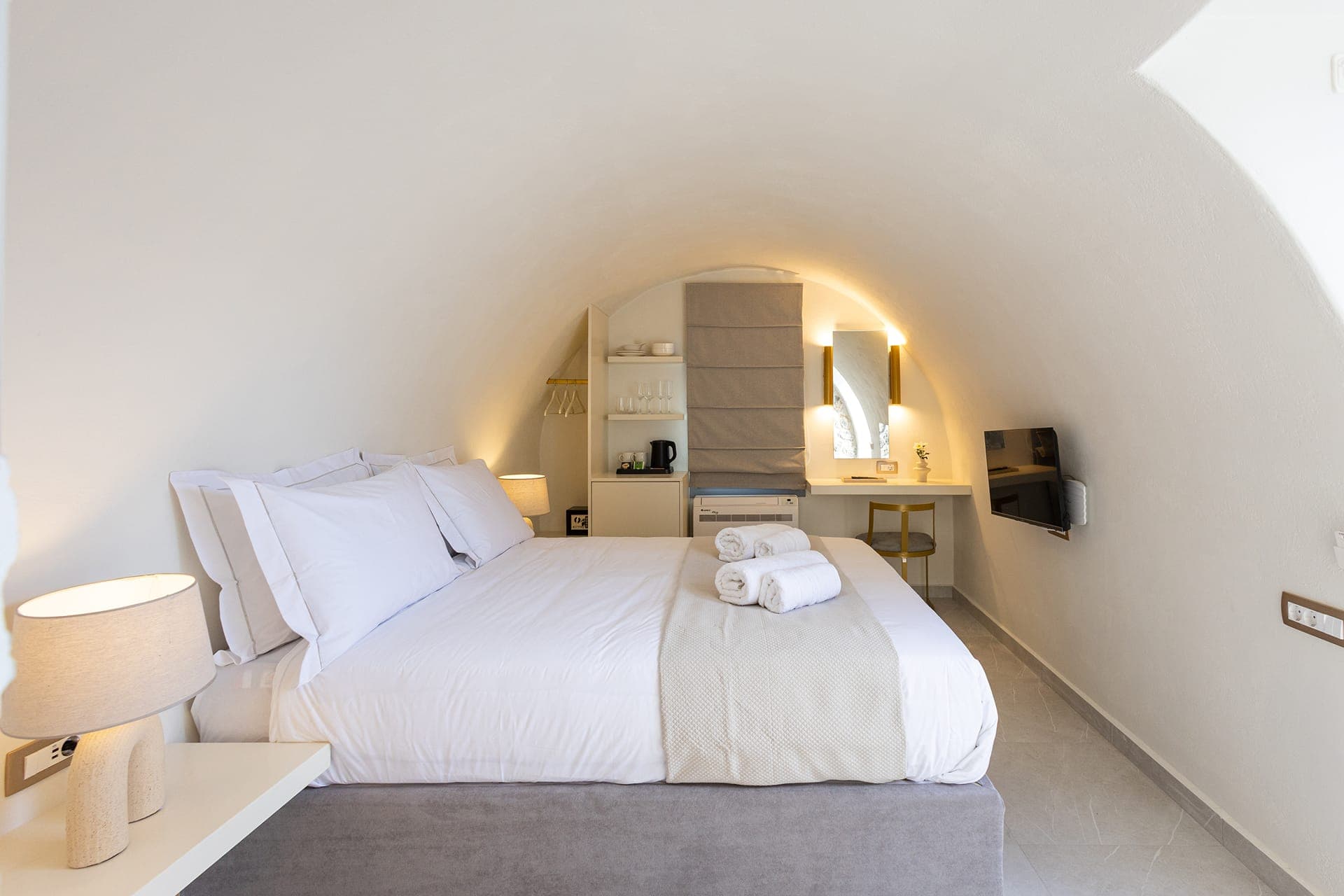 properties-MAIANDROS-2.jpg