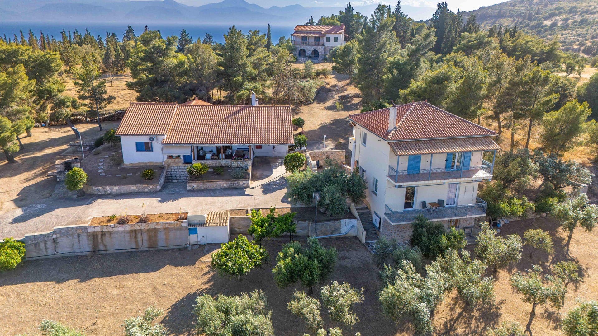 properties-MAISTROS-0.jpg