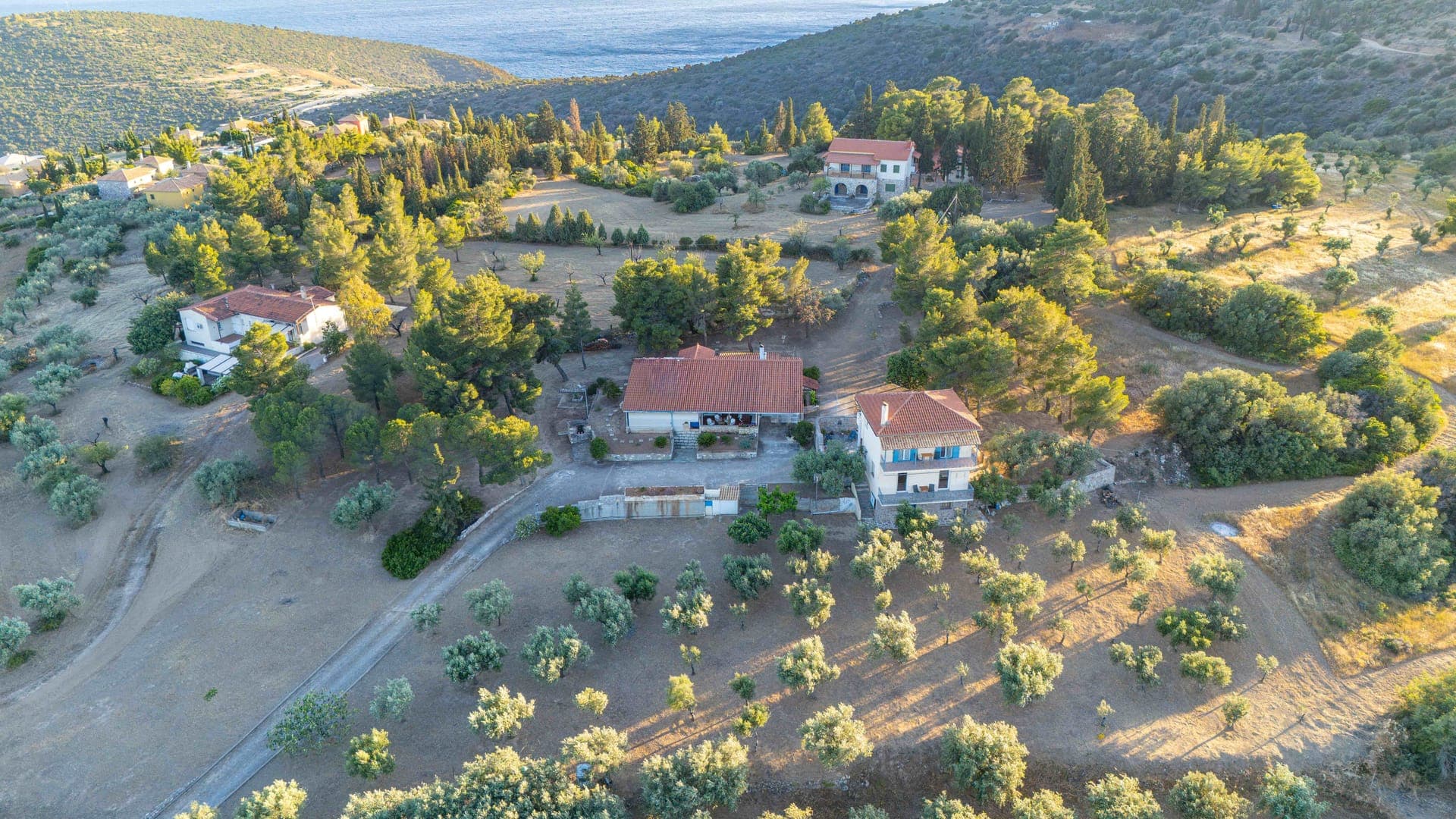 properties-MAISTROS-1.jpg