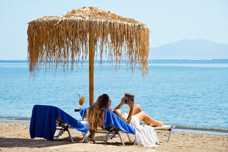 Πανοραμική θέα θάλασσας από το Makis Inn Resort Θερμησίας με ορίζοντα Ύδρα και Σπέτσες. Panoramic sea view from Makis Inn Resort Thermisia overlooking Hydra and Spetses. Hydra Spetses Ermioni Thermisia SeaView Resort Greece Peloponnese