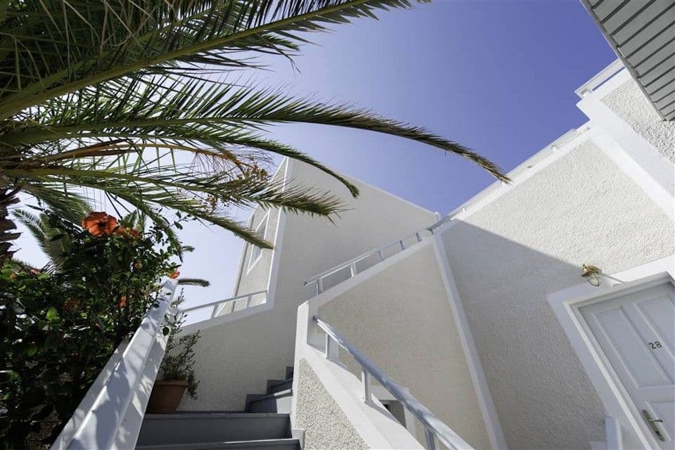 properties-MAKRIS-2.jpg