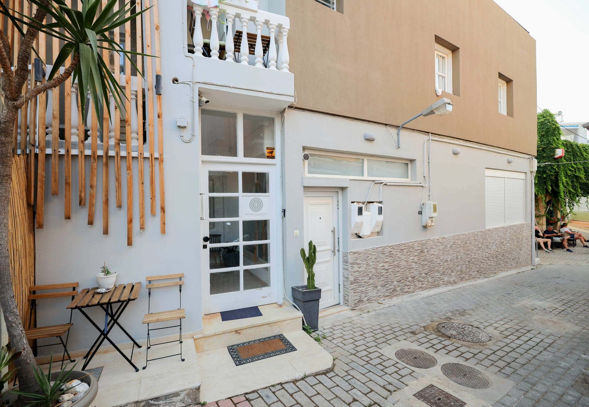 properties-MALIABSTUD-1.jpg