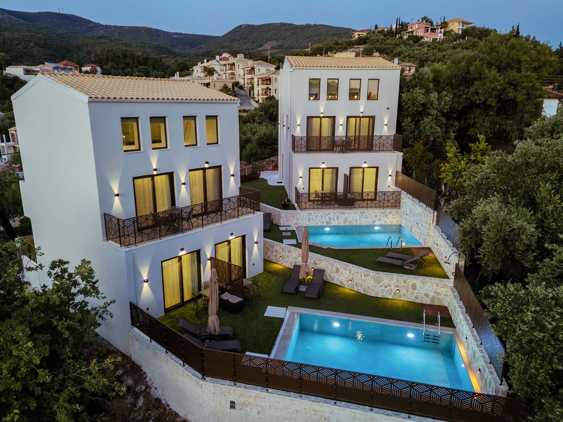 properties-MALOUCHARM-0.jpg