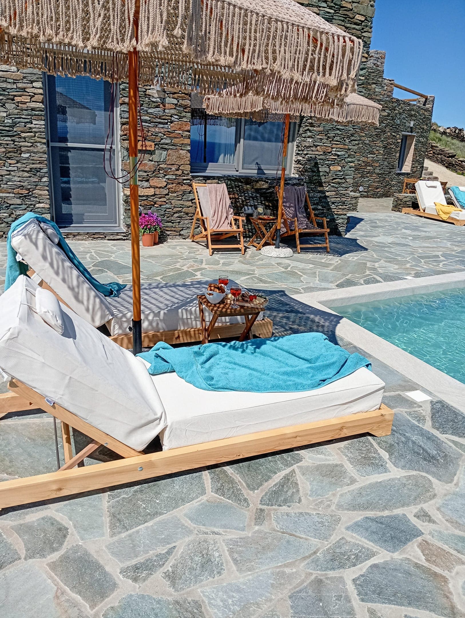 properties-MANDROKATH-1.jpg