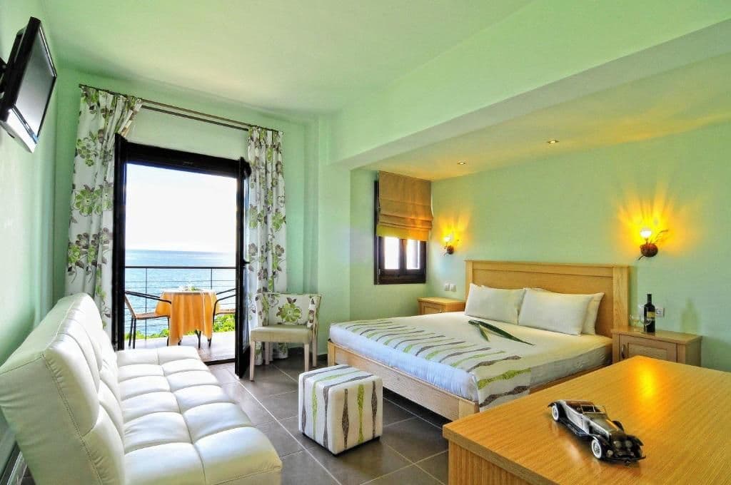 properties-MANTHOSBLU-0.jpg
