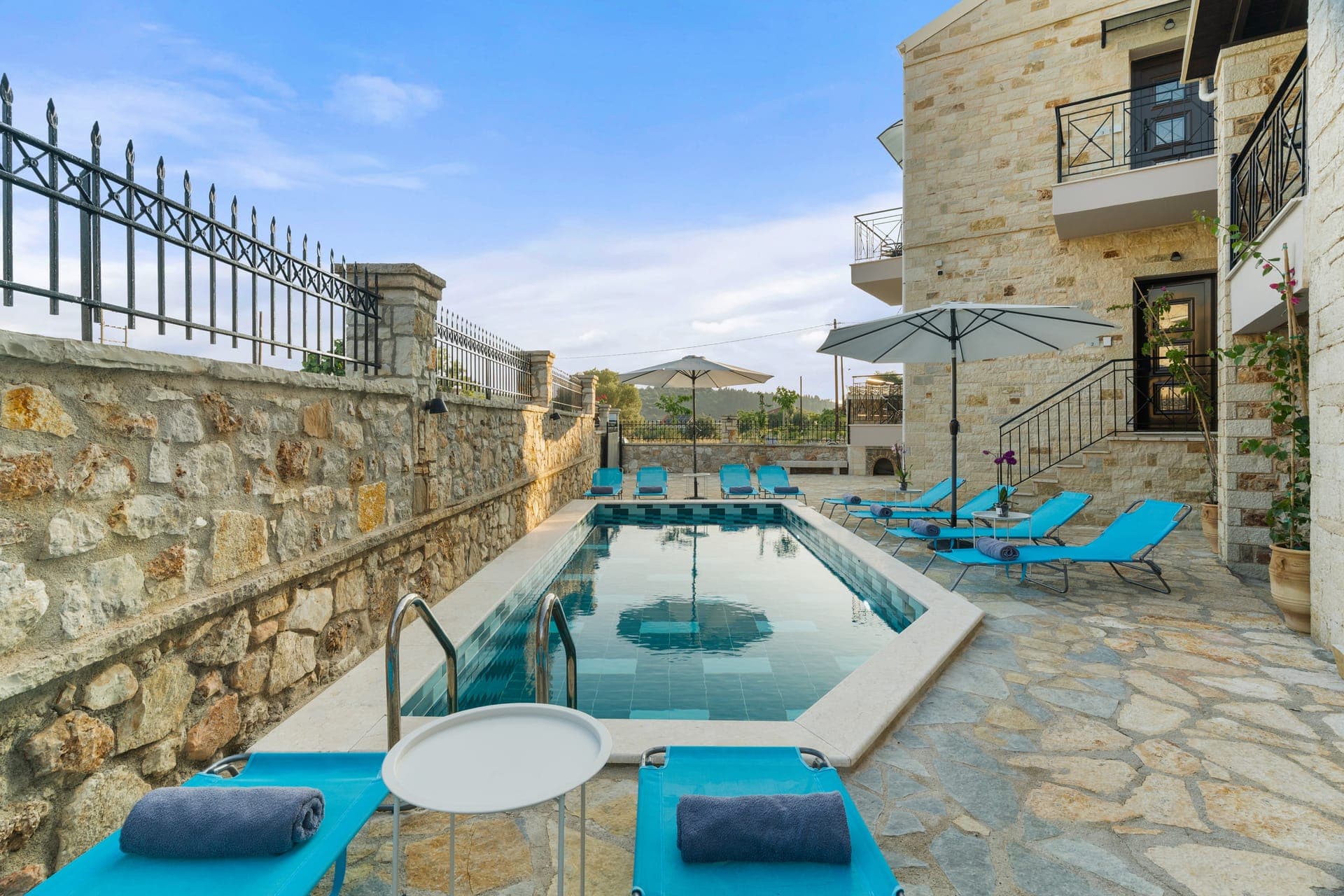 properties-MARELKNK-0.jpg