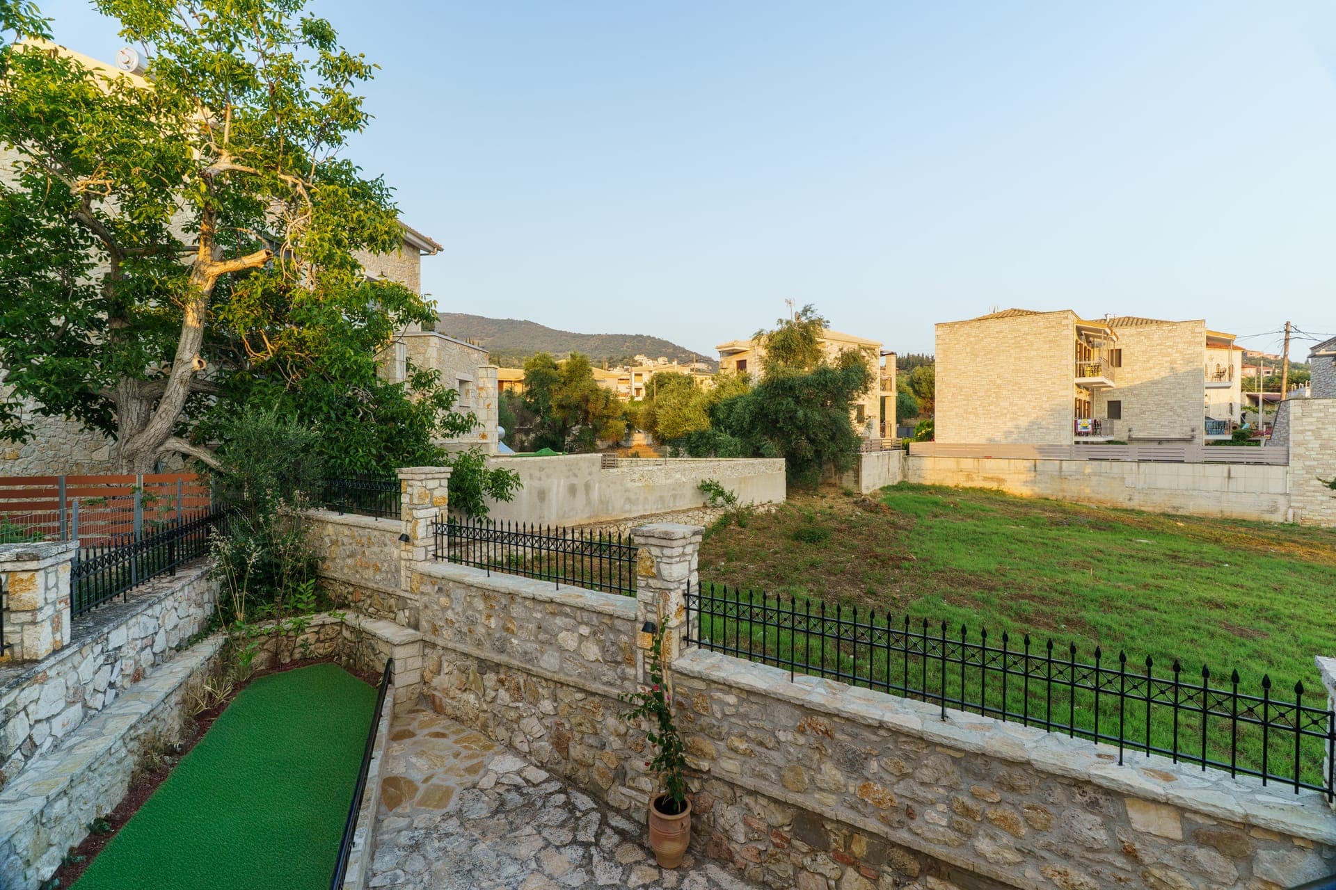 properties-MARELKNK-1.jpg