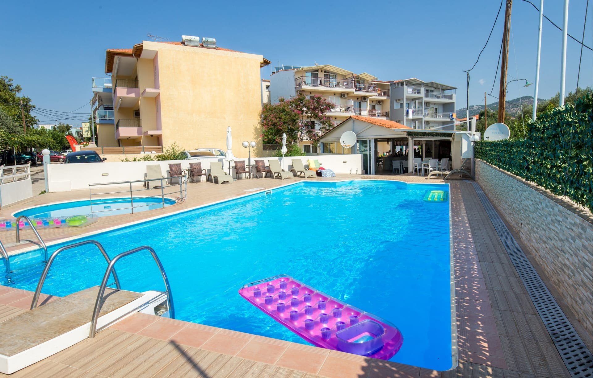 properties-MARIALENAT-0.jpg