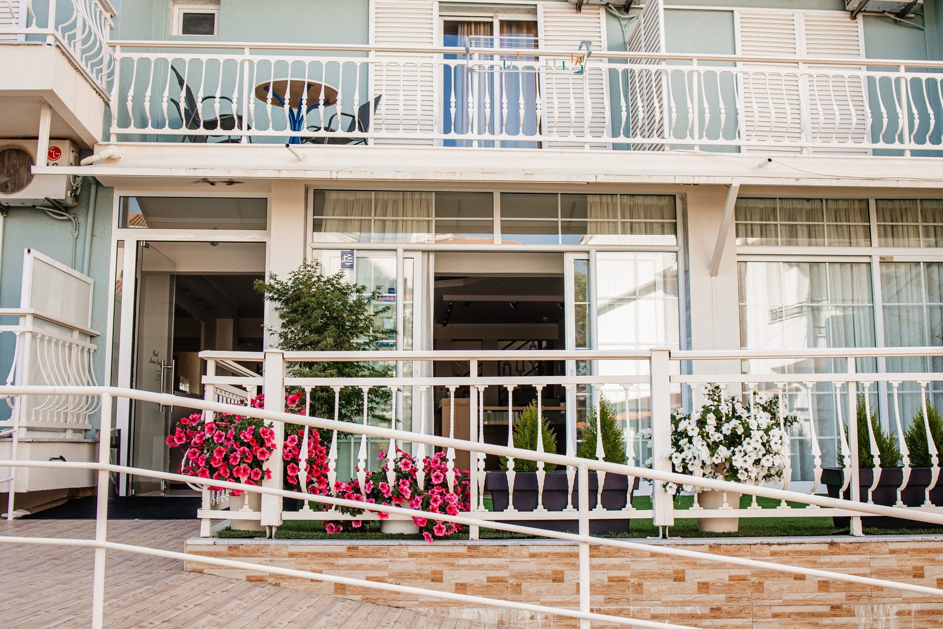 properties-MARIALENAT-1.jpg