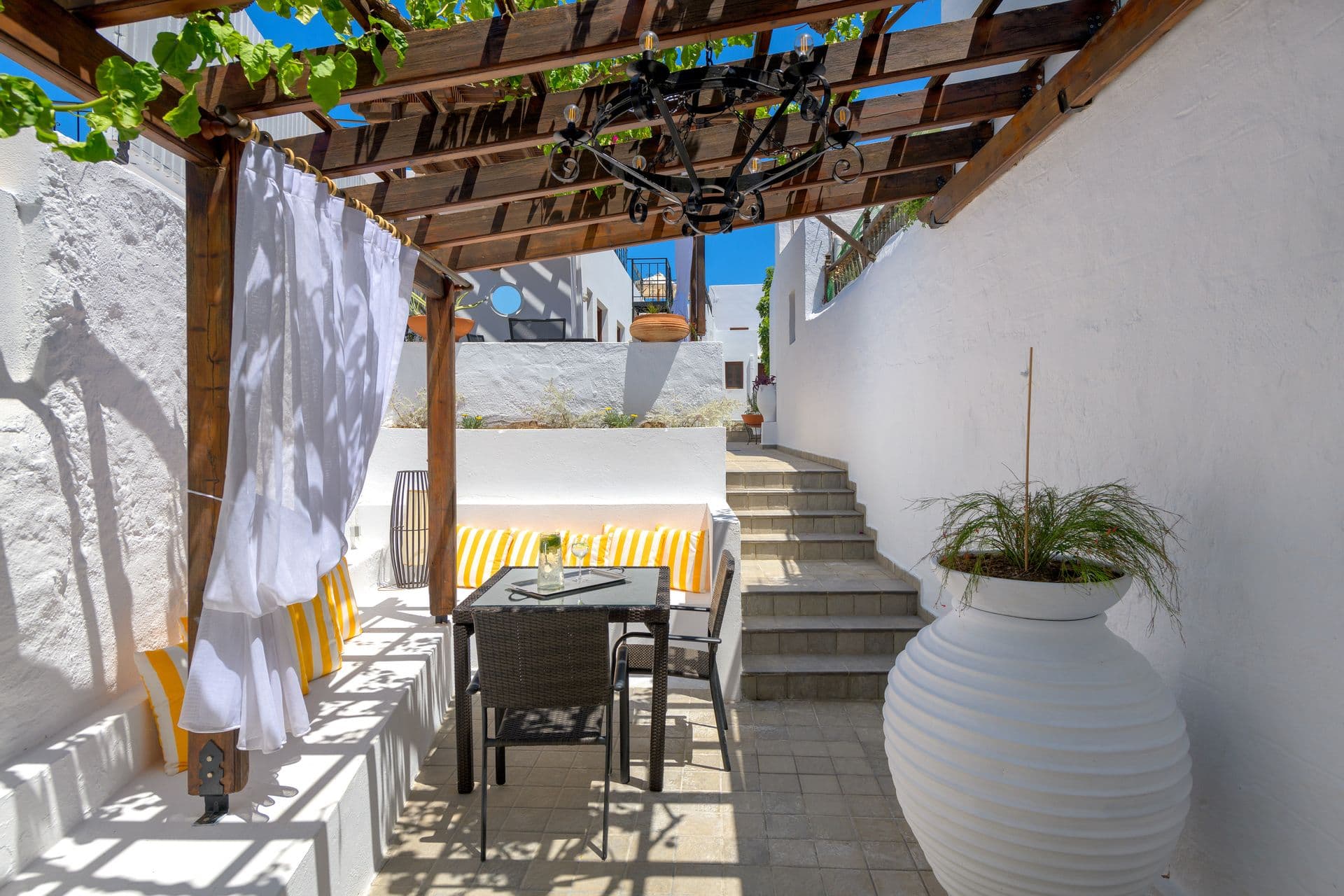 properties-MARISSTUDI-4.jpg