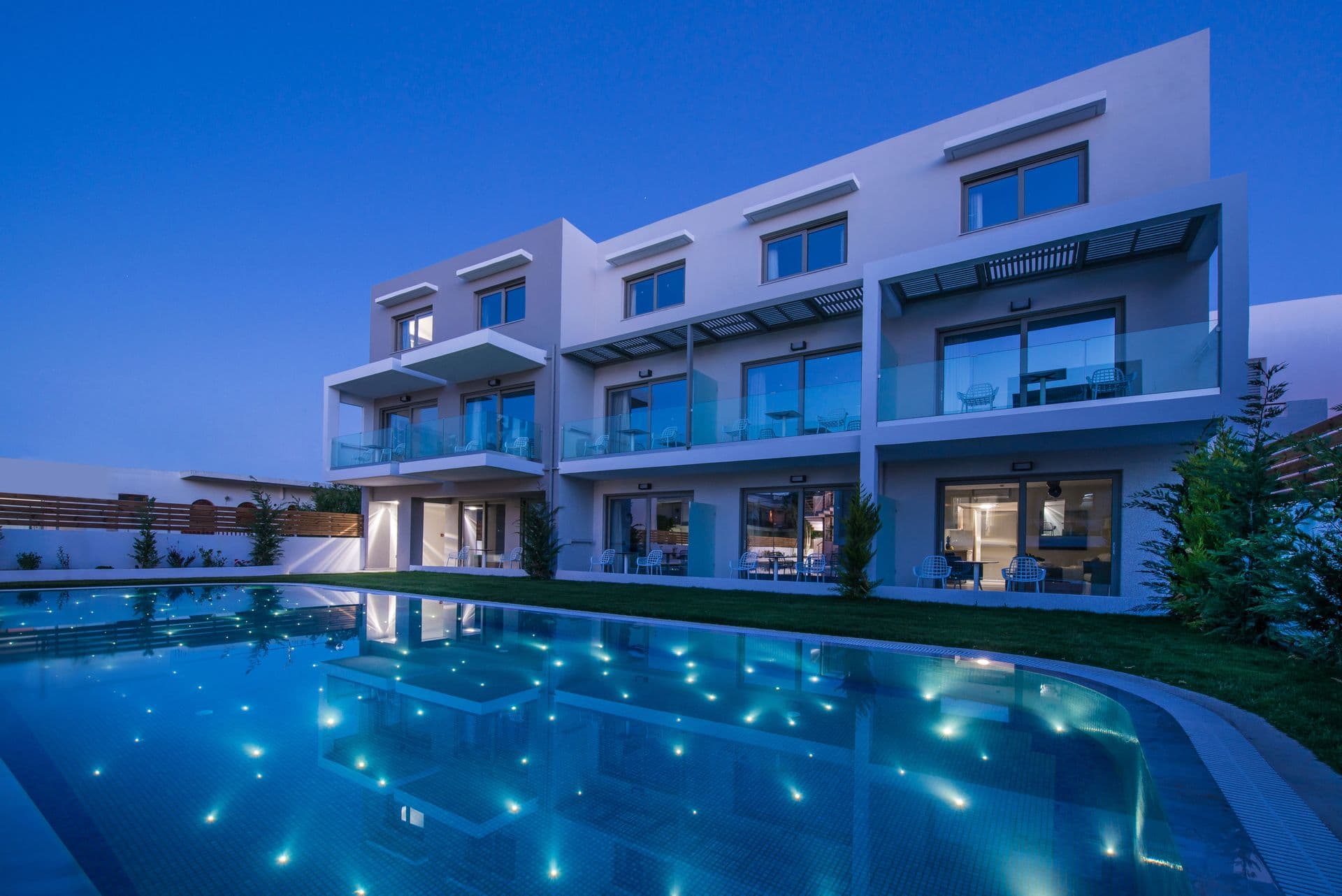properties-MARYHOTEL-3.jpg