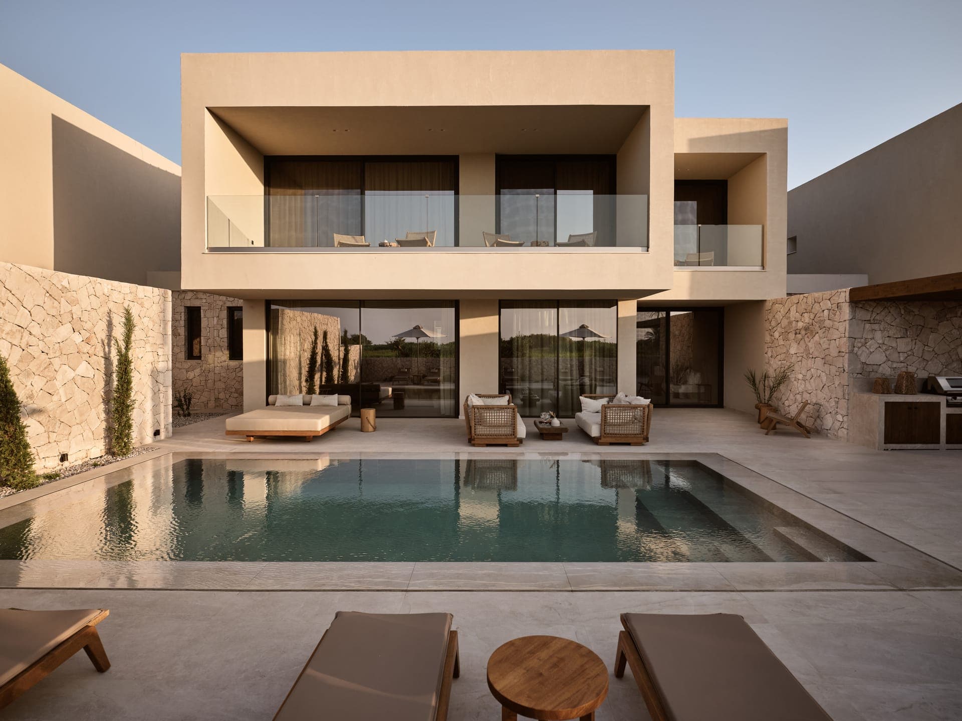 properties-MAYAMOR-0.jpg