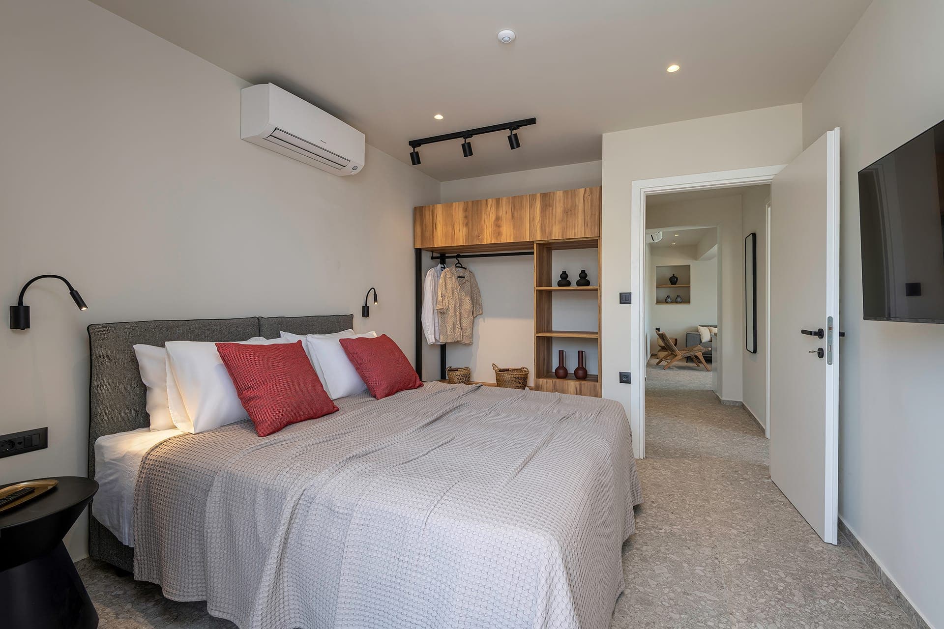 properties-MELIACITYK-2.jpg