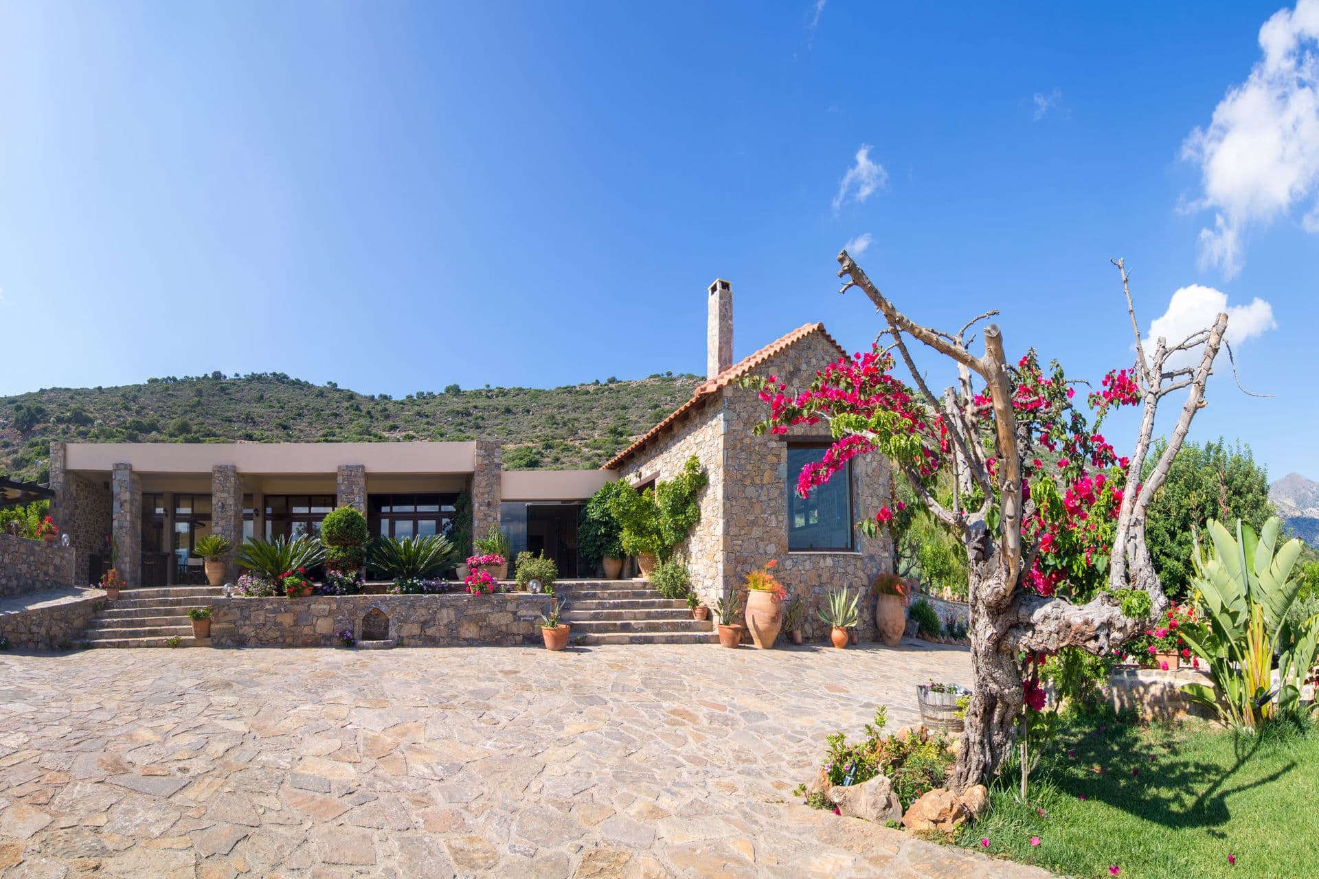 properties-MELIDONI-1.jpg