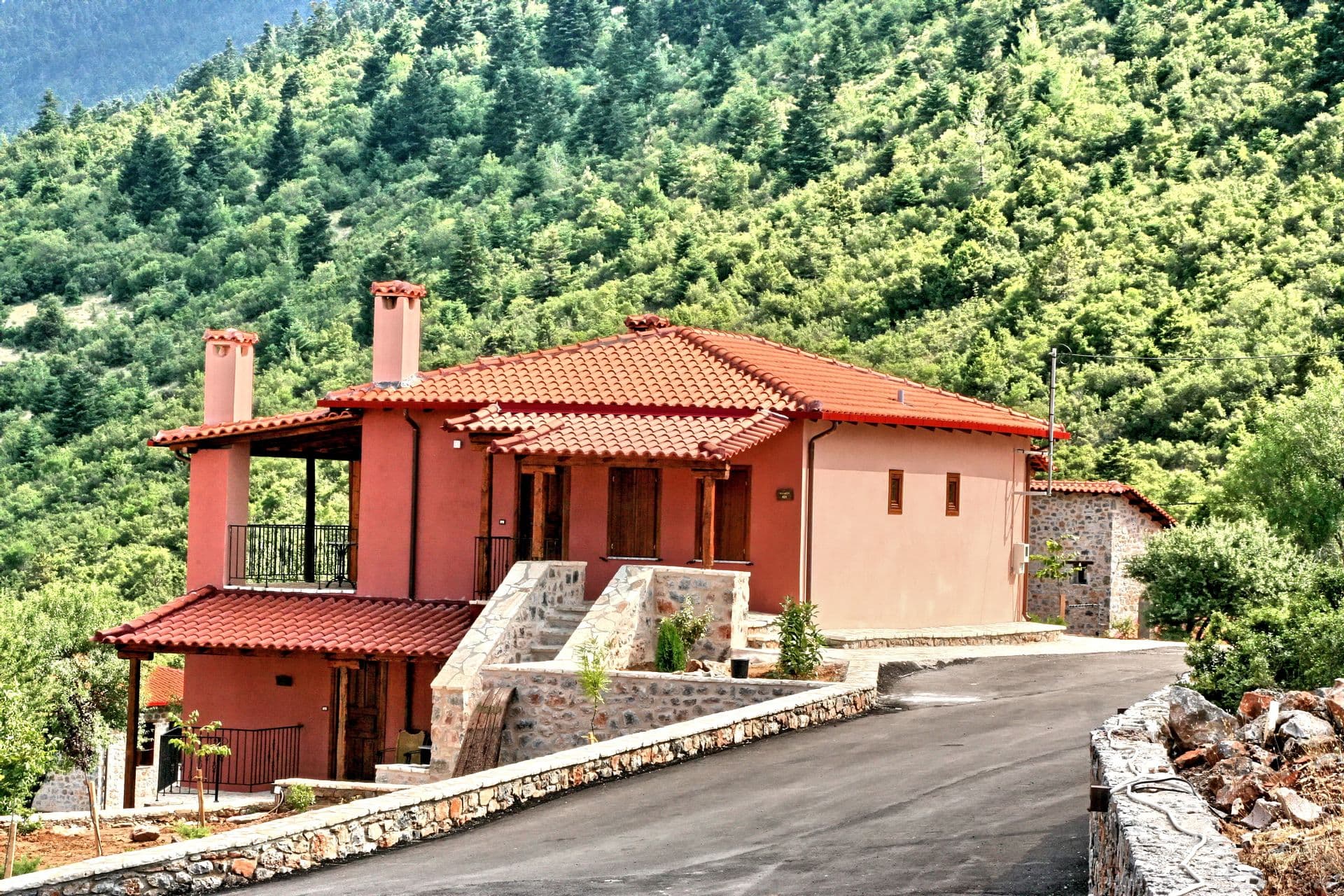 properties-MENALIA-1.jpg
