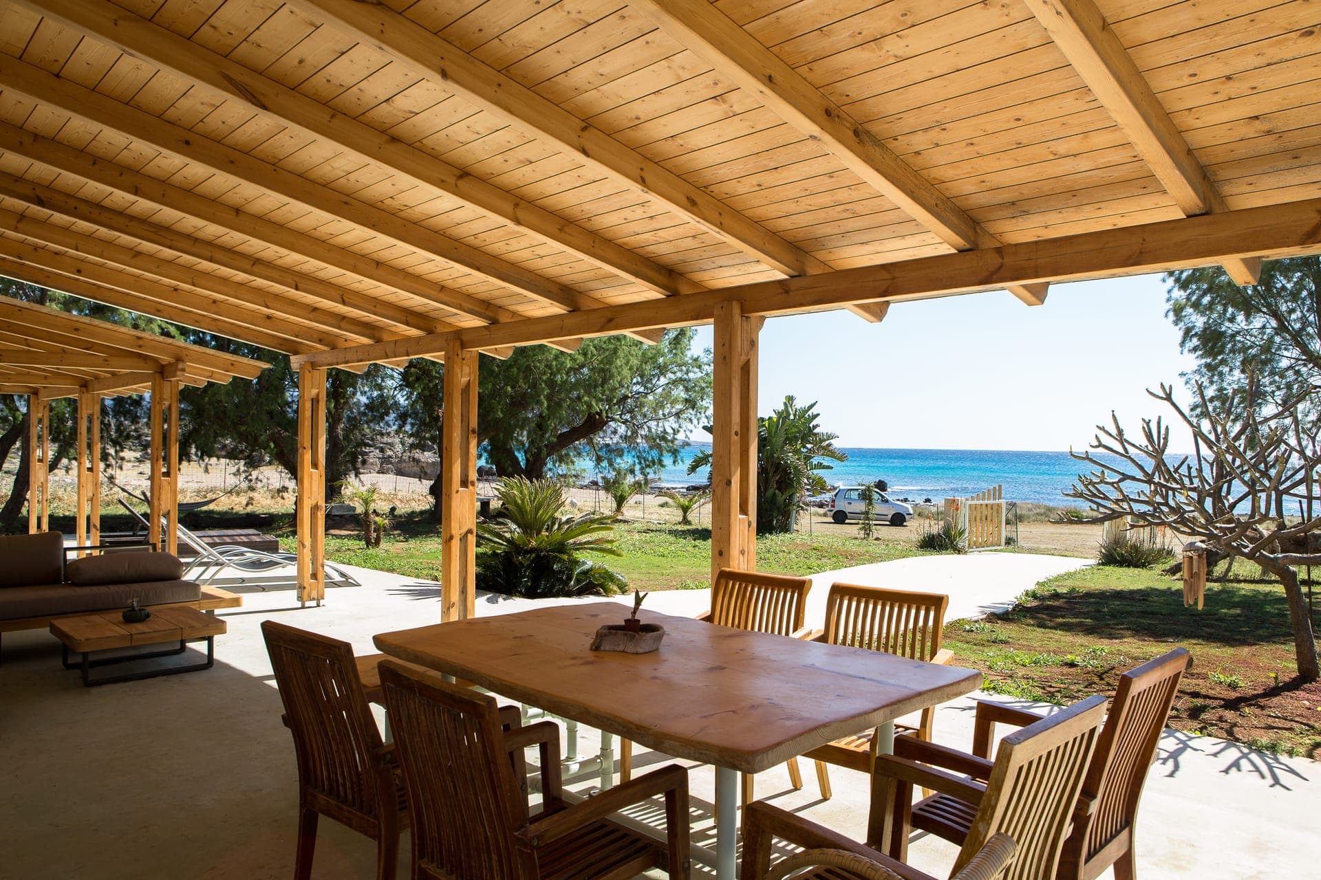 properties-MERABEACH-0.jpg