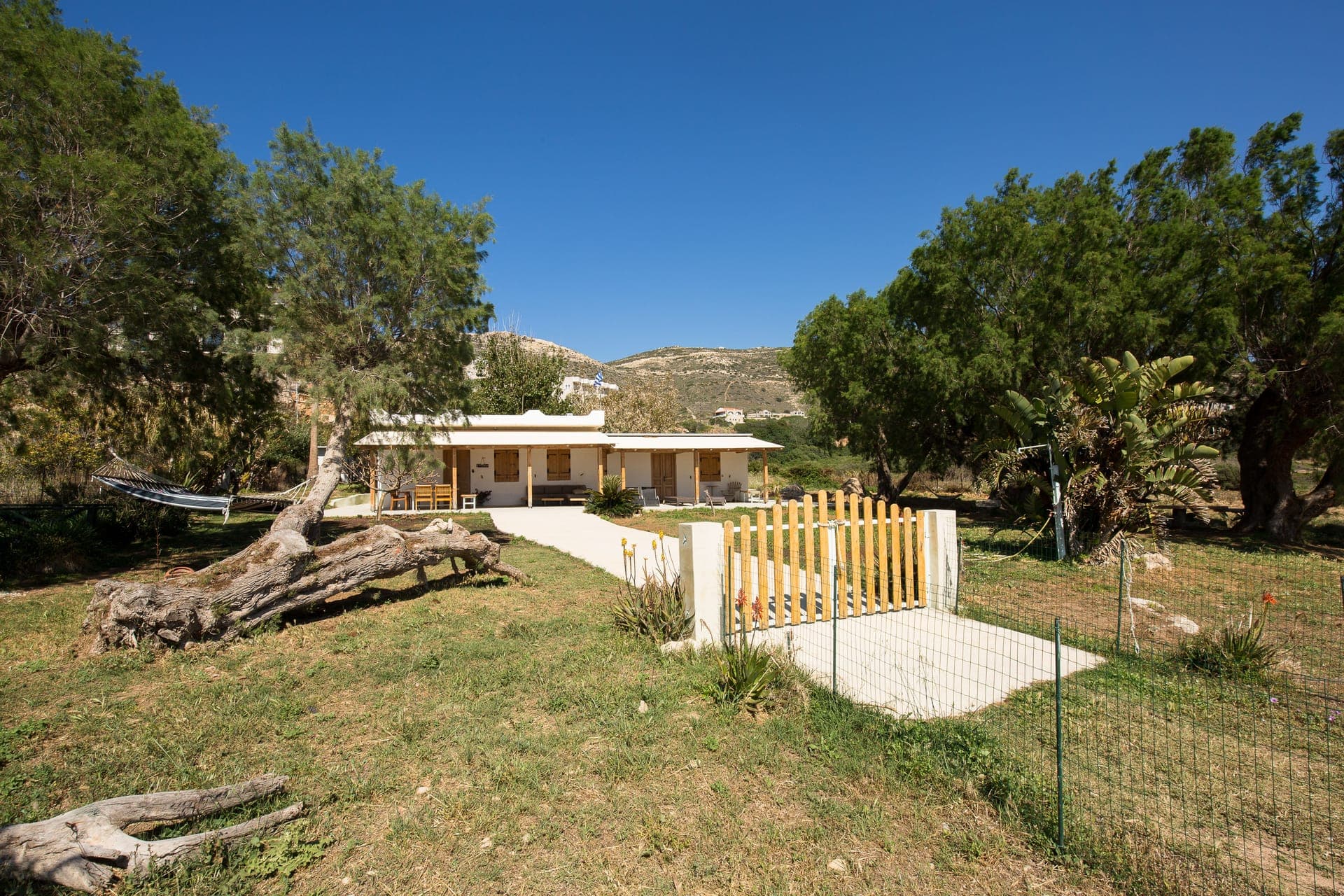 properties-MERABEACH-3.jpg