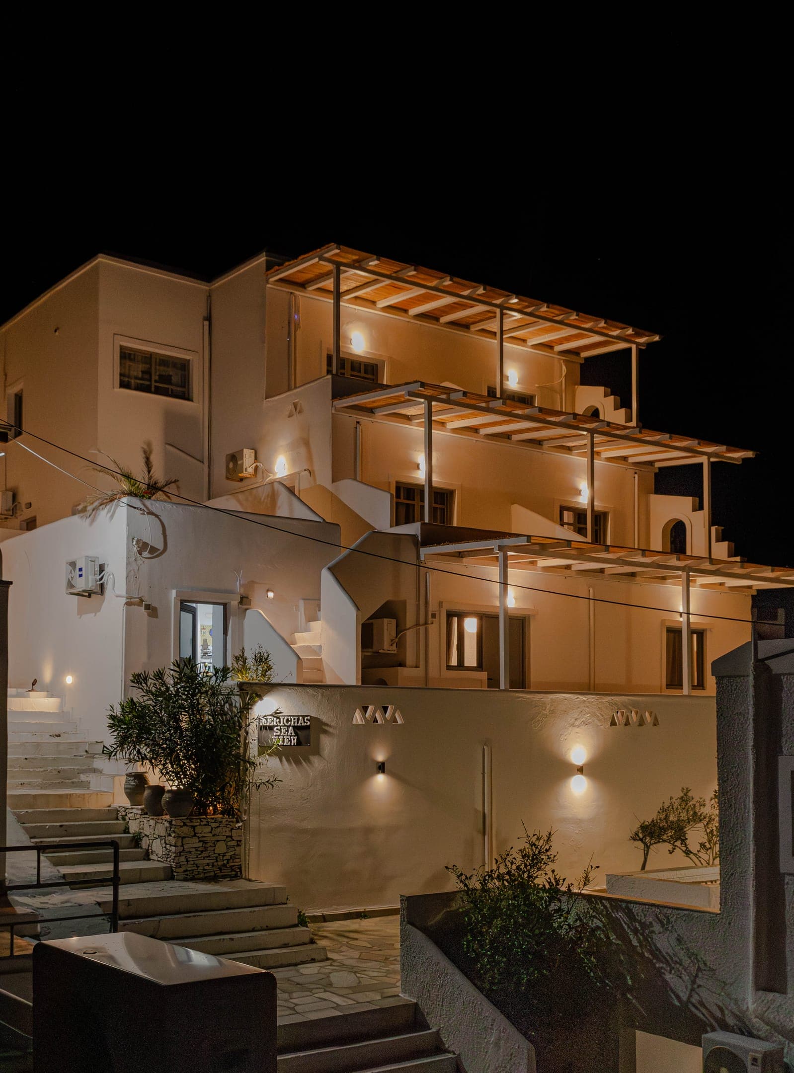 properties-MERICHAS-1.jpg