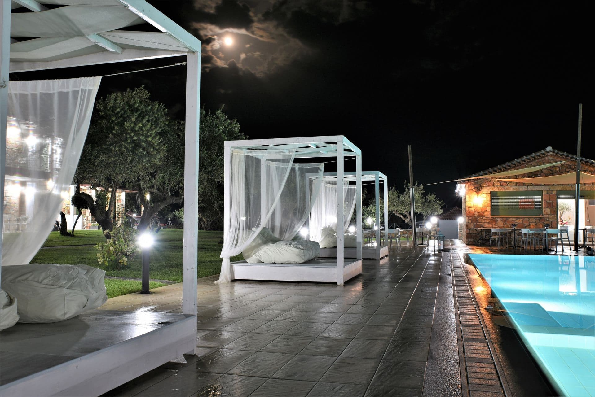 properties-MESHORIZ-2.jpg