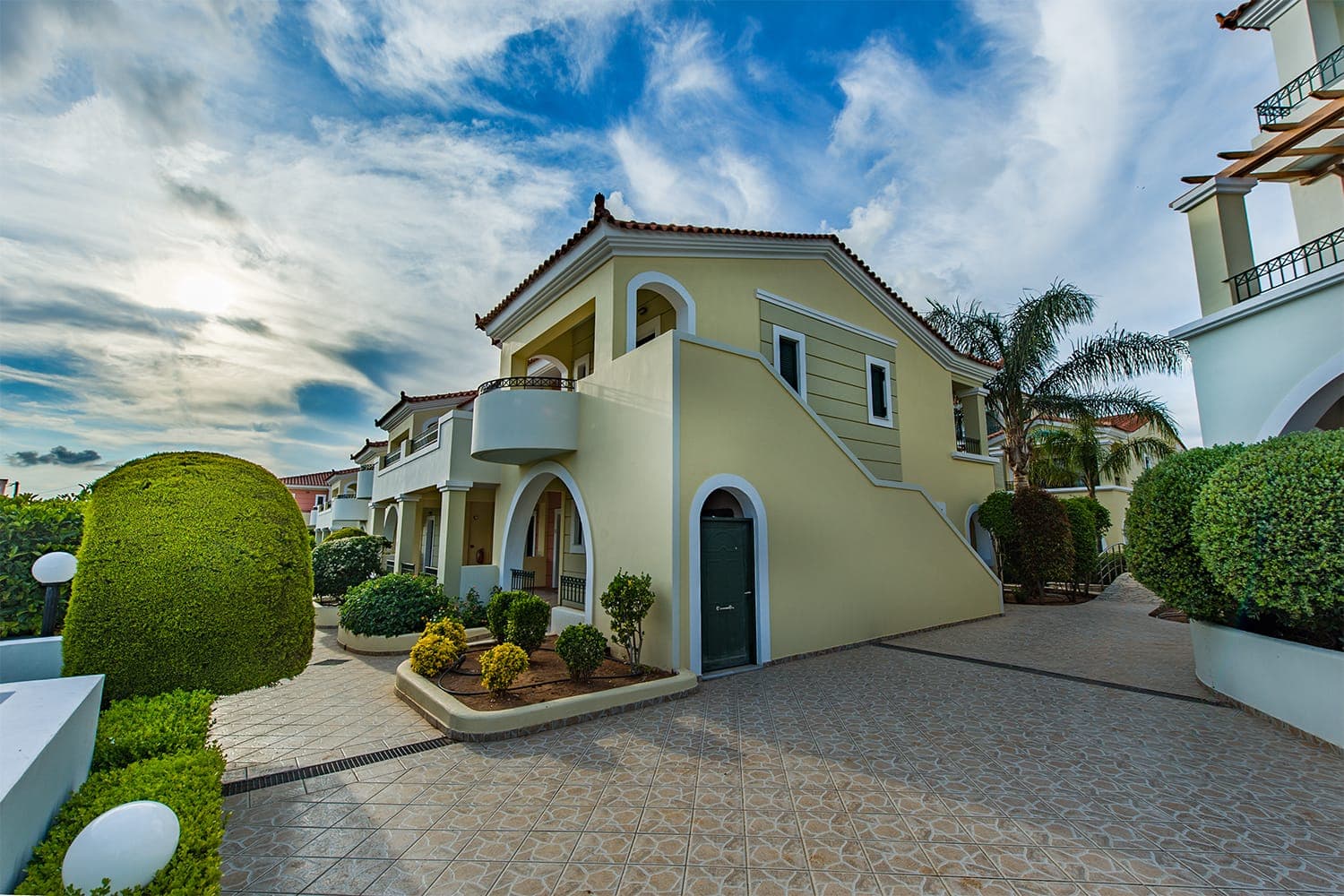 properties-MESSINARES-2.jpg