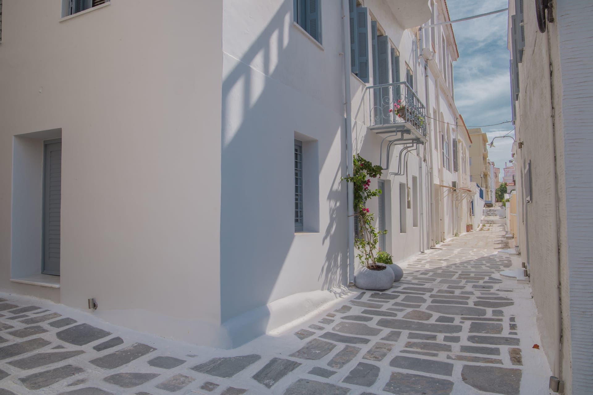 properties-MICRANGLIA-1.jpg