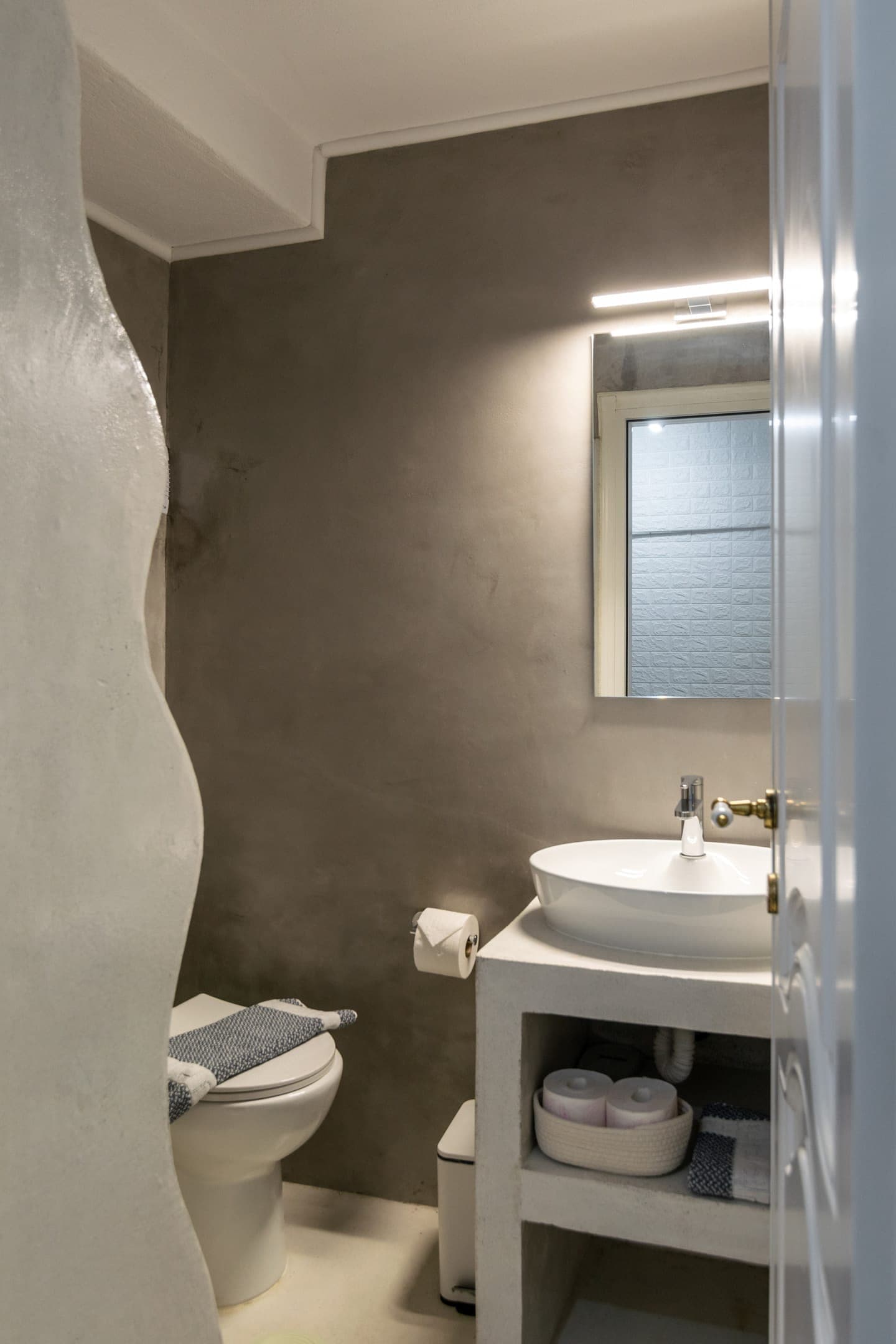 properties-MILOESSA-4.jpg