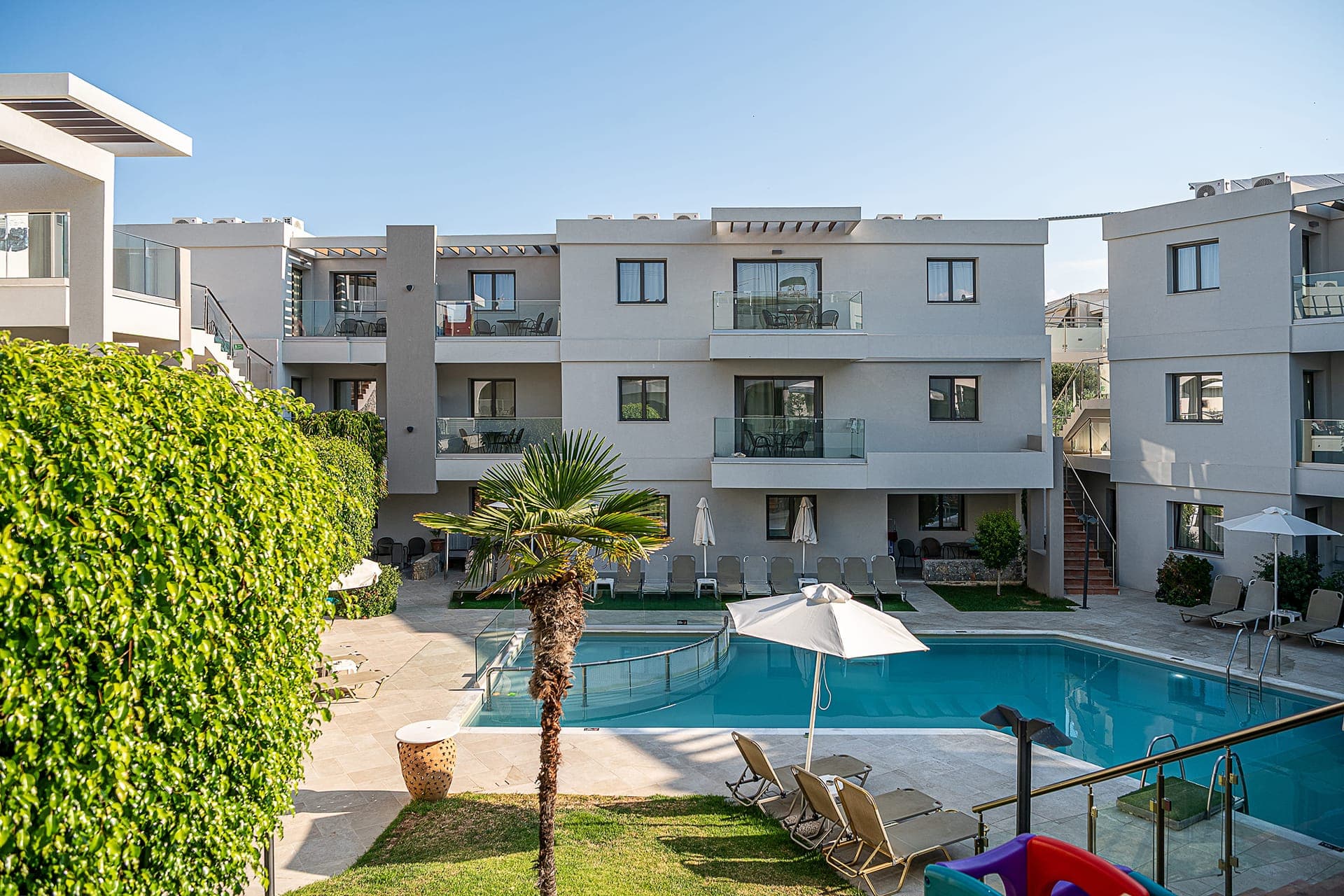 properties-MINOSVILL-2.jpg