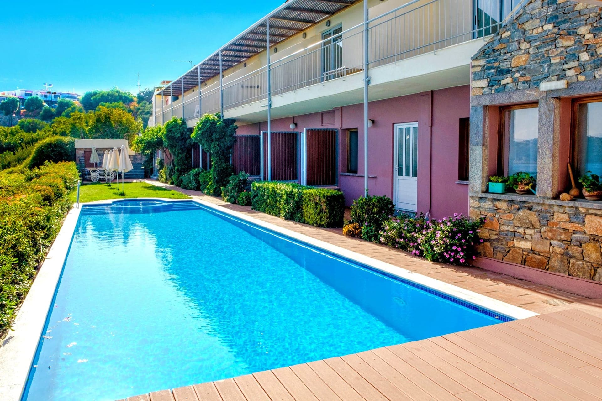 properties-MIRABELLA-0.jpg
