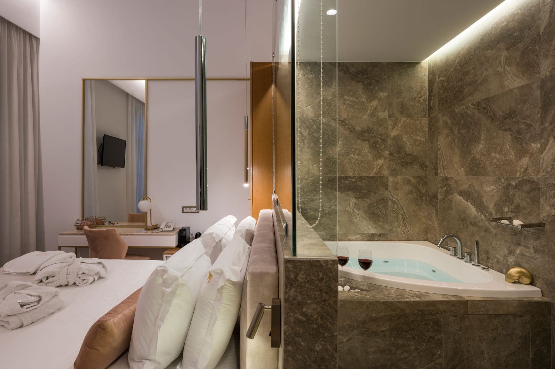 Mirabilie Luxury Suites, Chania, Crete