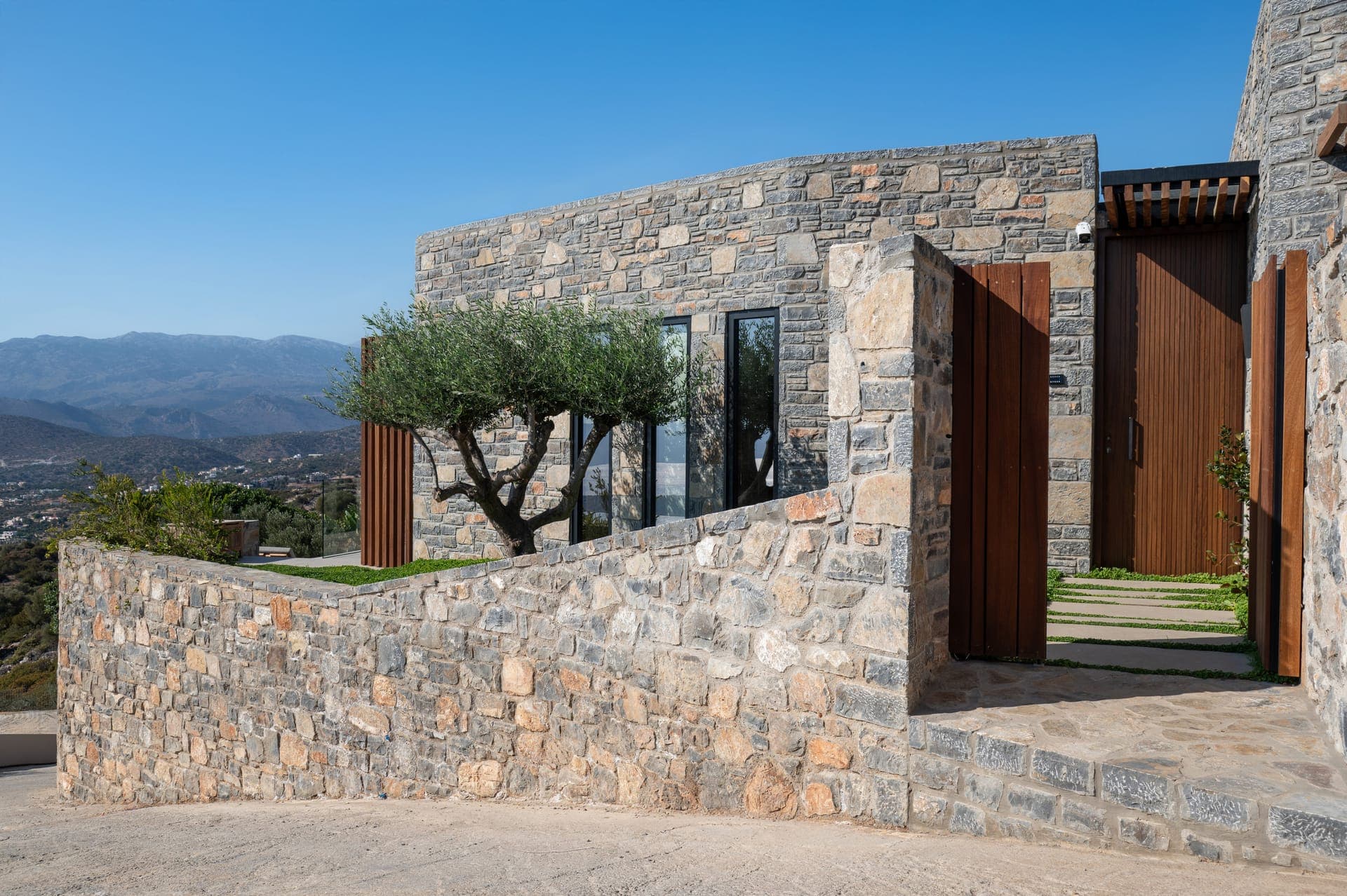 properties-MIRAVIEWRE-0.jpg
