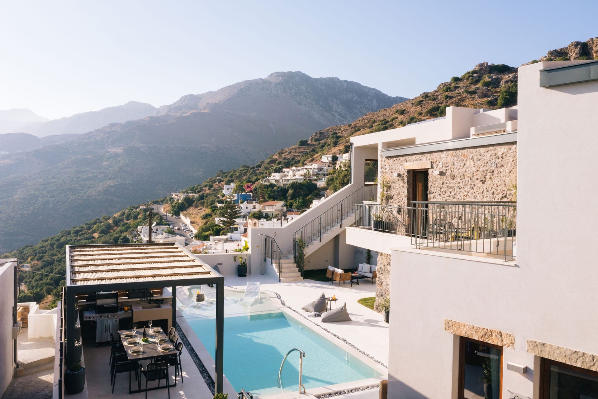 properties-MIRTHEA-0.jpg