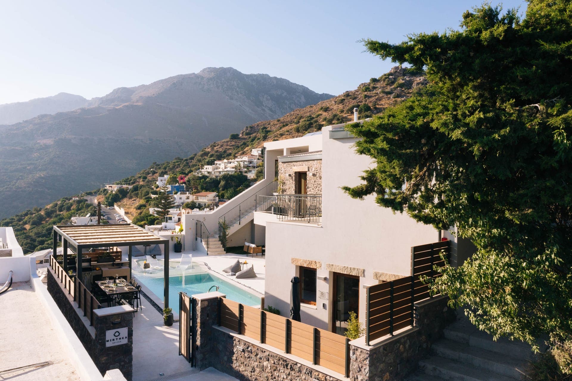 properties-MIRTHEA-1.jpg
