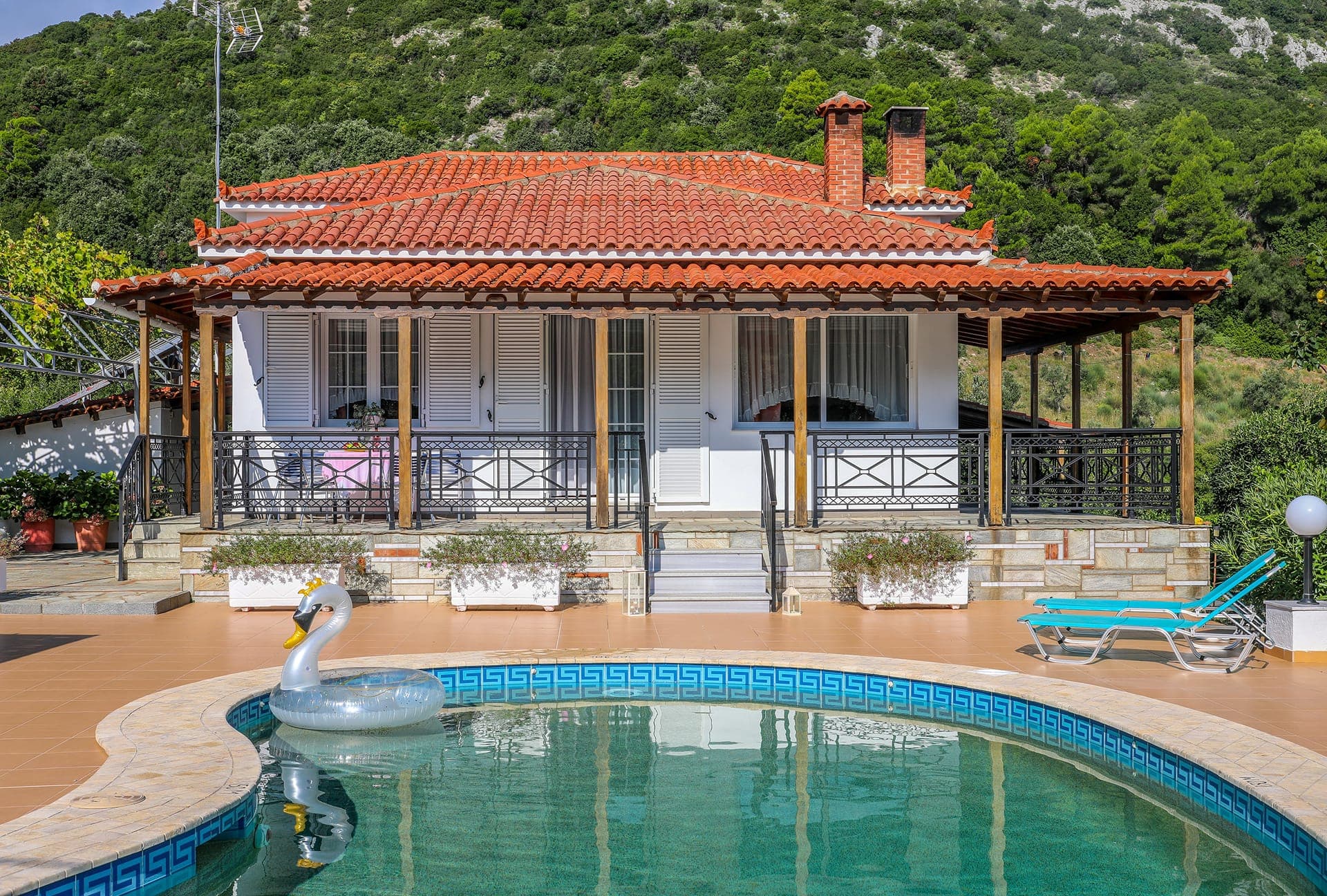 properties-MITZELOS-0.jpg
