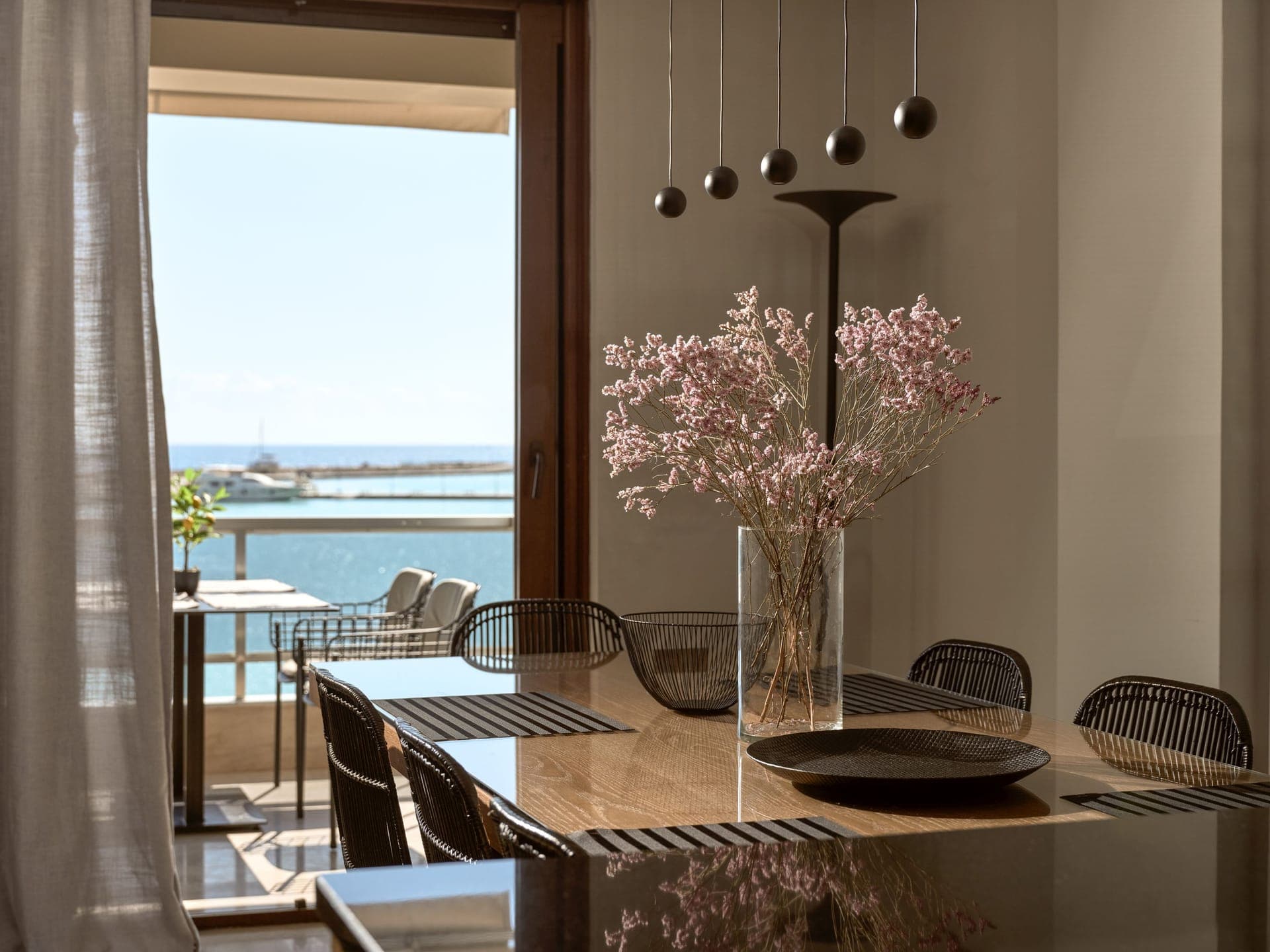 properties-MONOPOLIOW-3.jpg