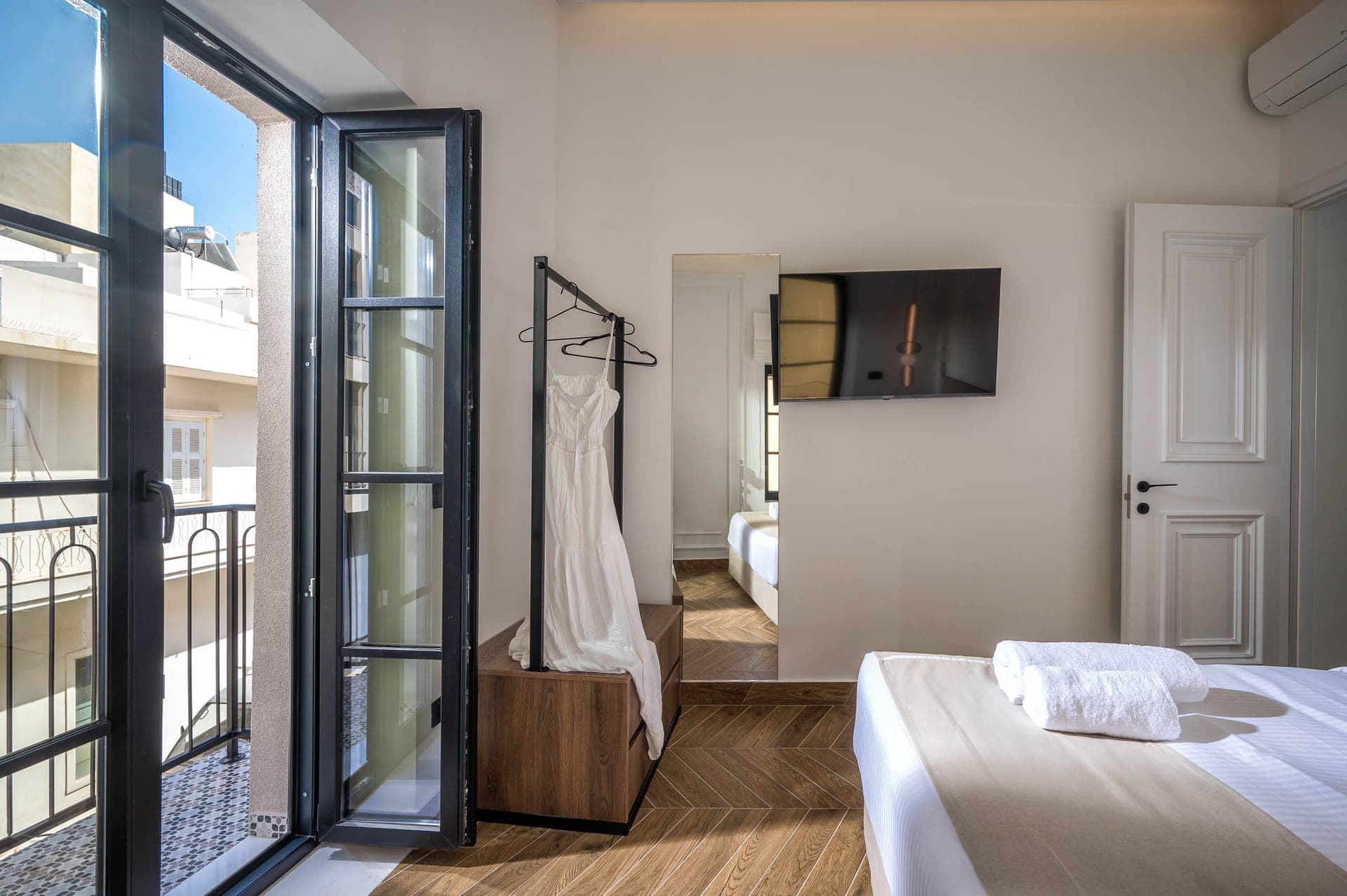 properties-MONTREFNL-0.jpg
