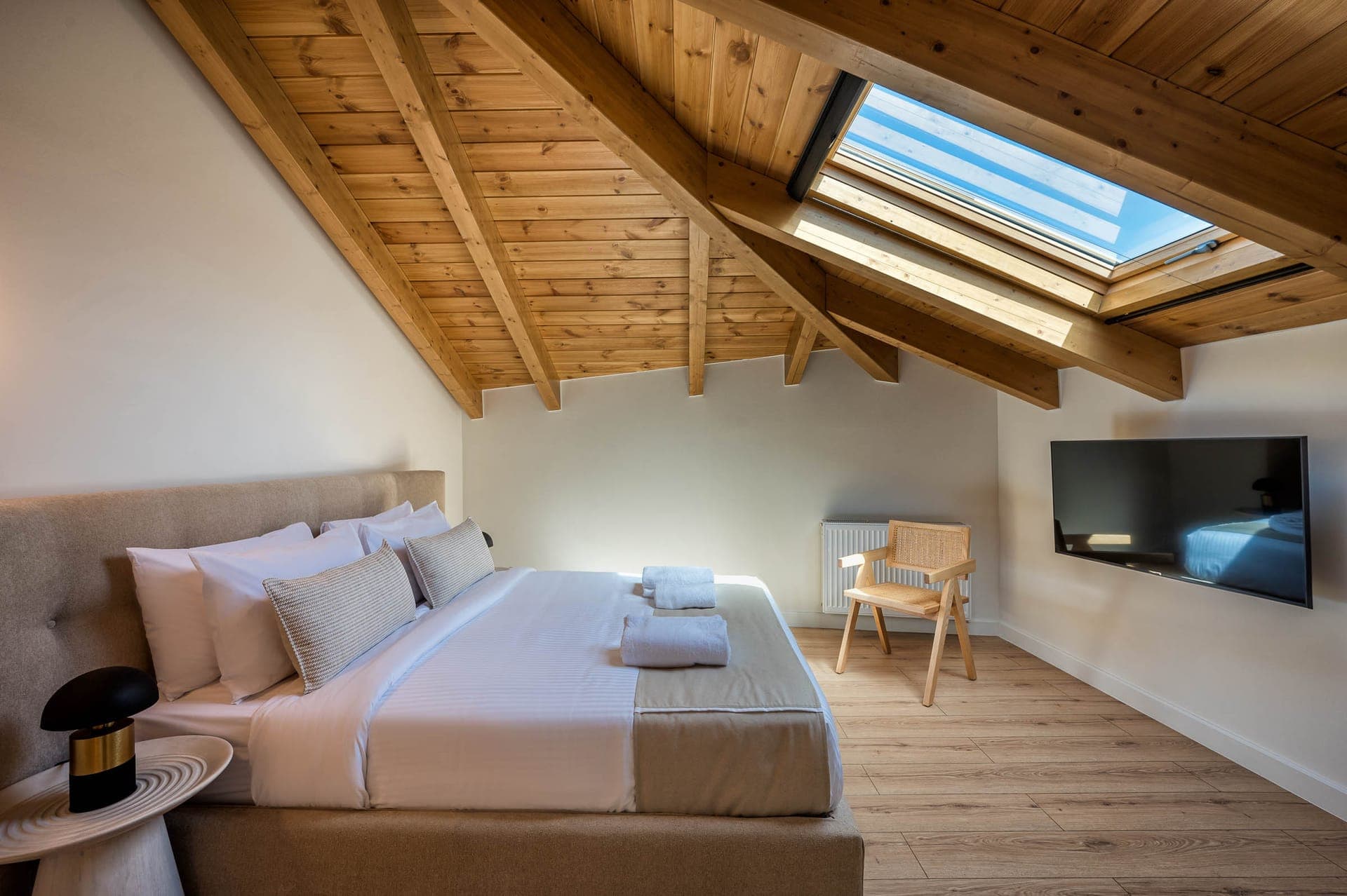 properties-MONTREFNL-1.jpg