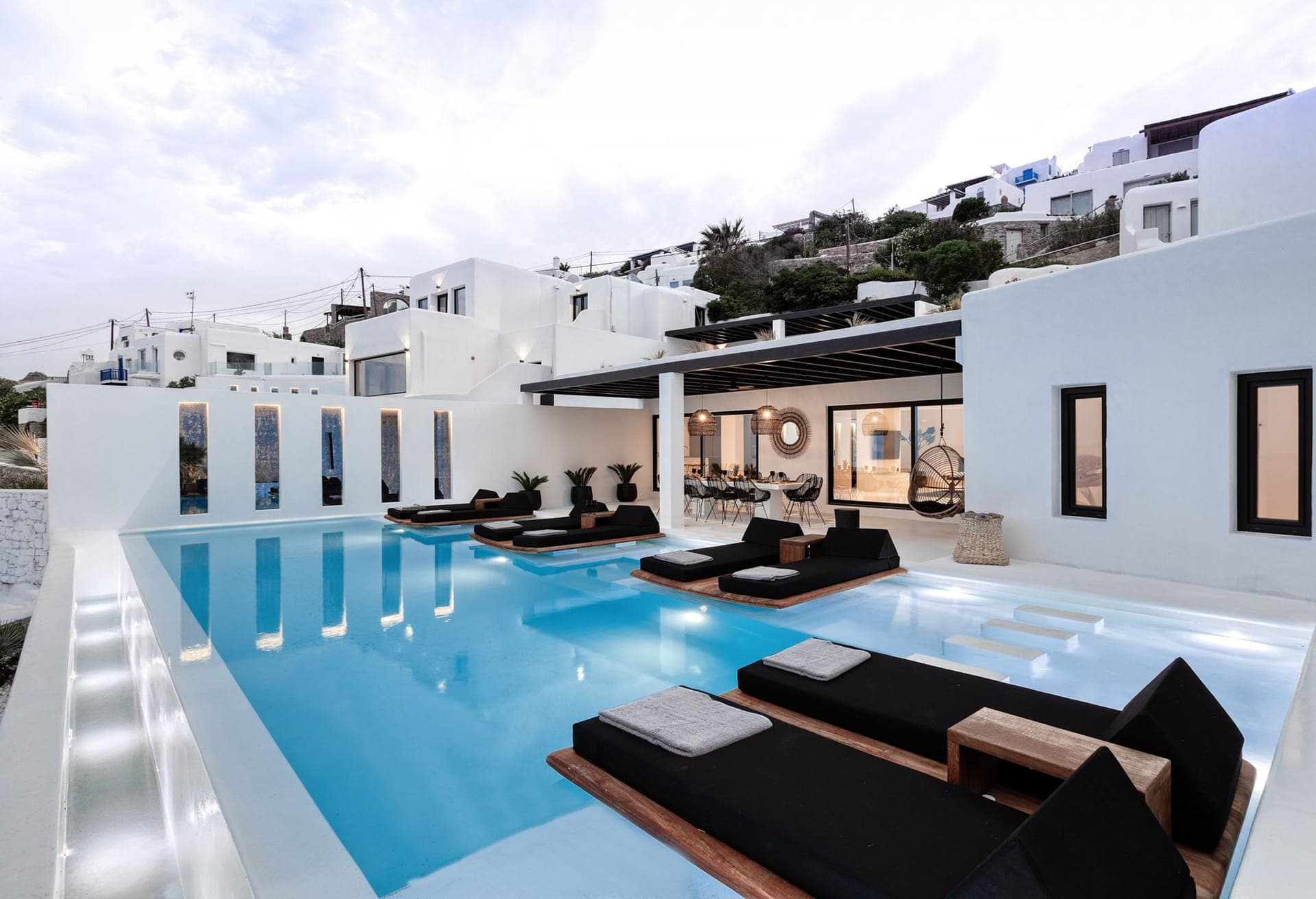 properties-MYKBLACK-3.jpg