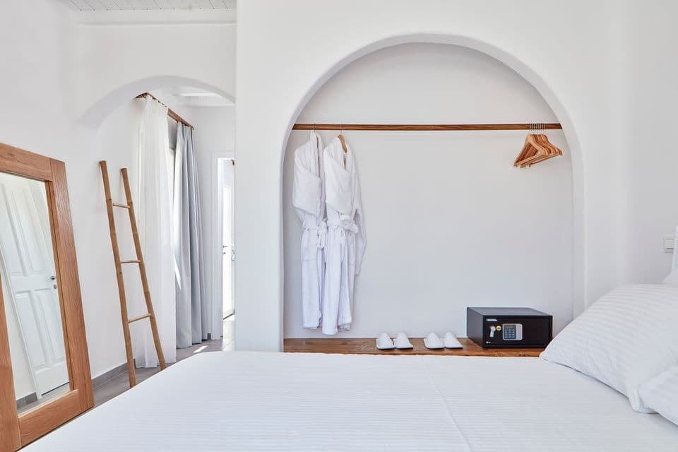 properties-MYKONWAVES-3.jpg