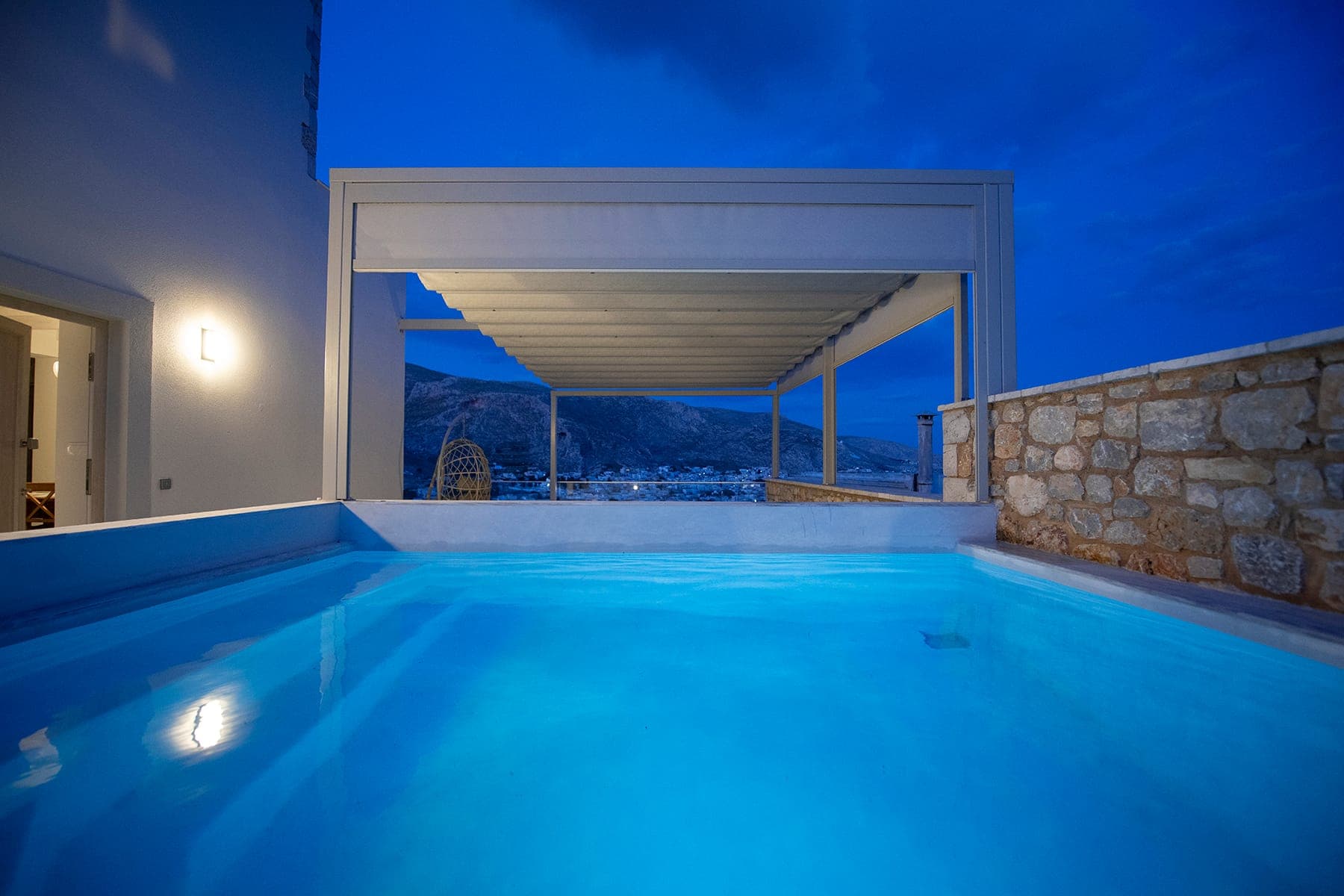 properties-MYLOILV-0.jpg