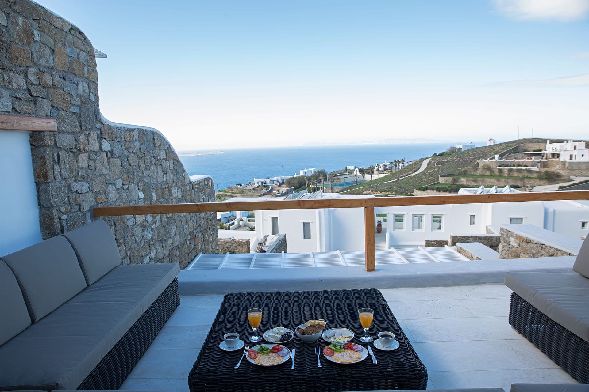 properties-MYLUXVILL-1.jpg