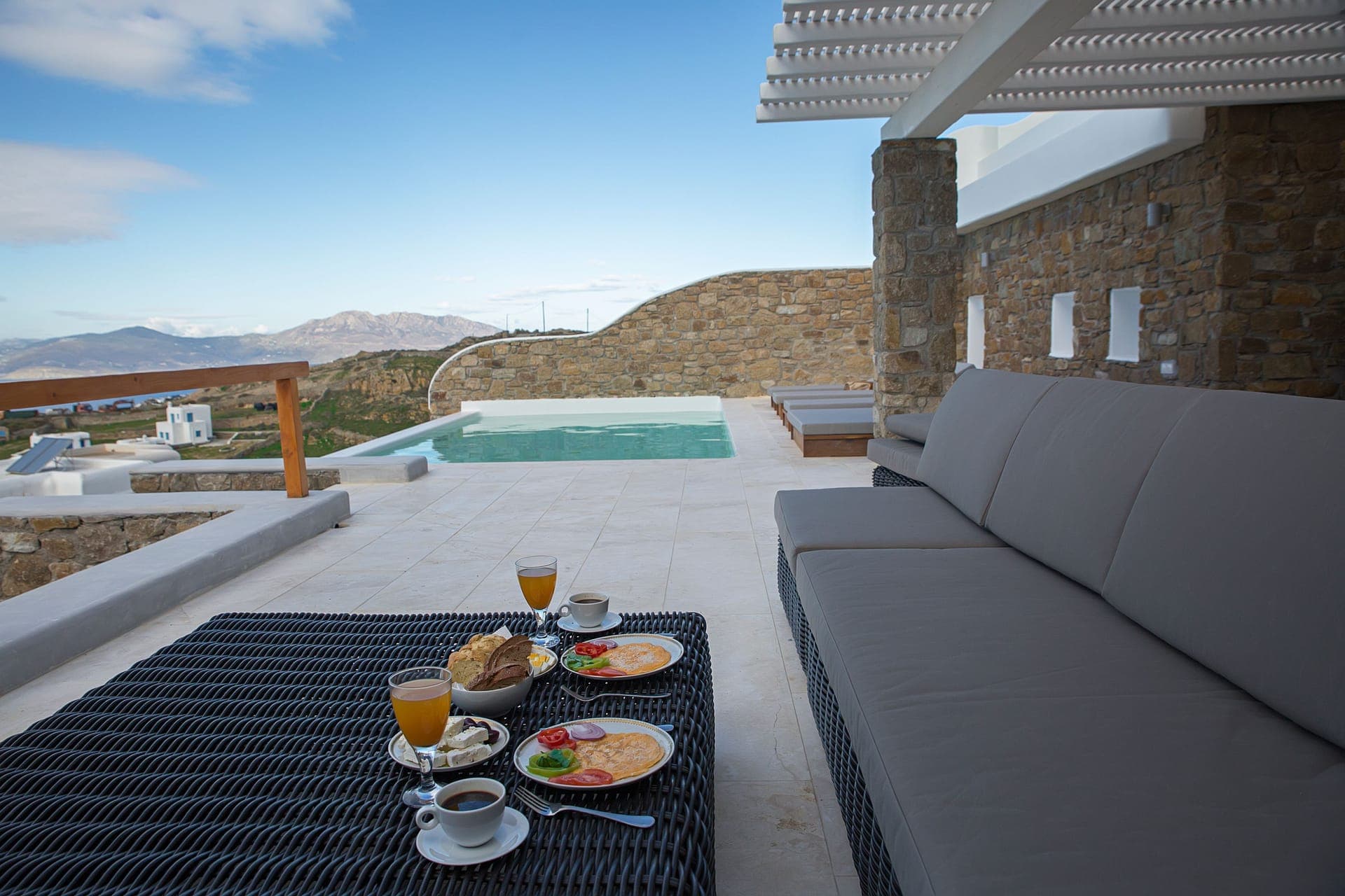 properties-MYLUXVILL-3.jpg